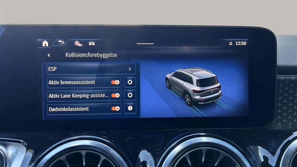 Mercedes-Benz-EQB-image-16