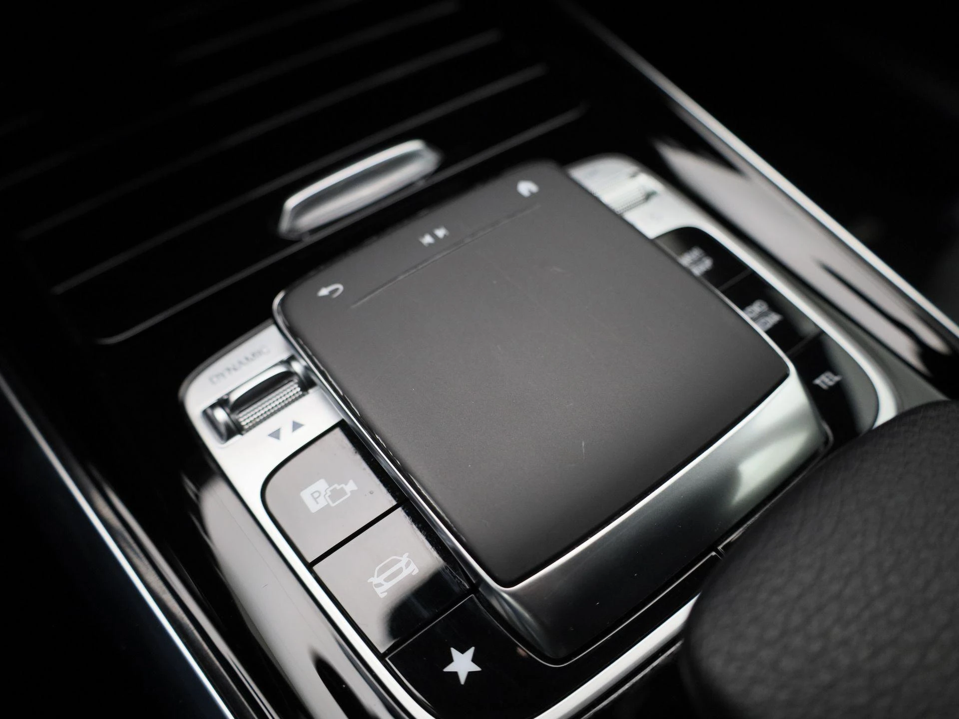 Mercedes-Benz B-Klasse 180 Business Solution AMG