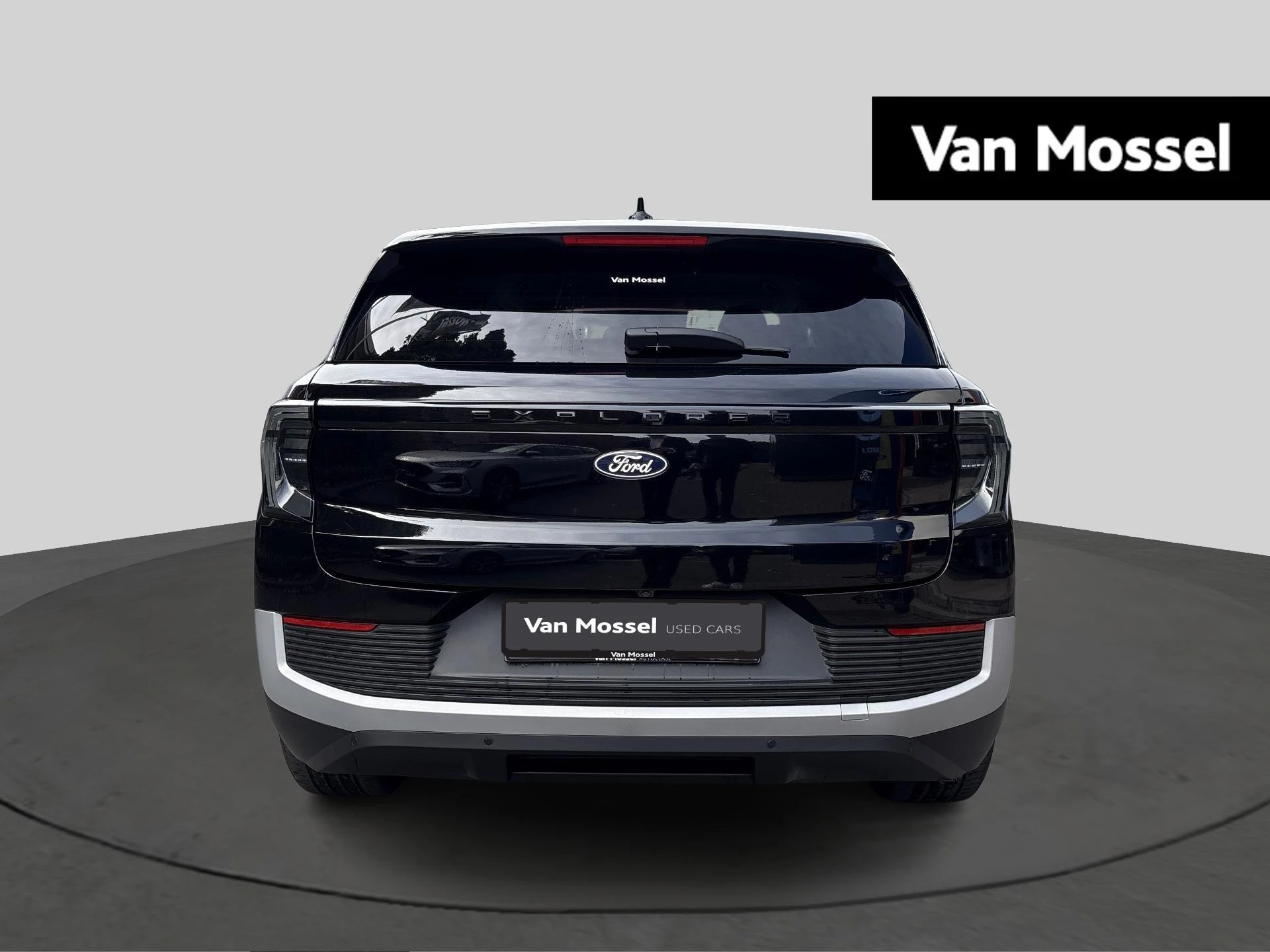 Ford-Explorer-image-2