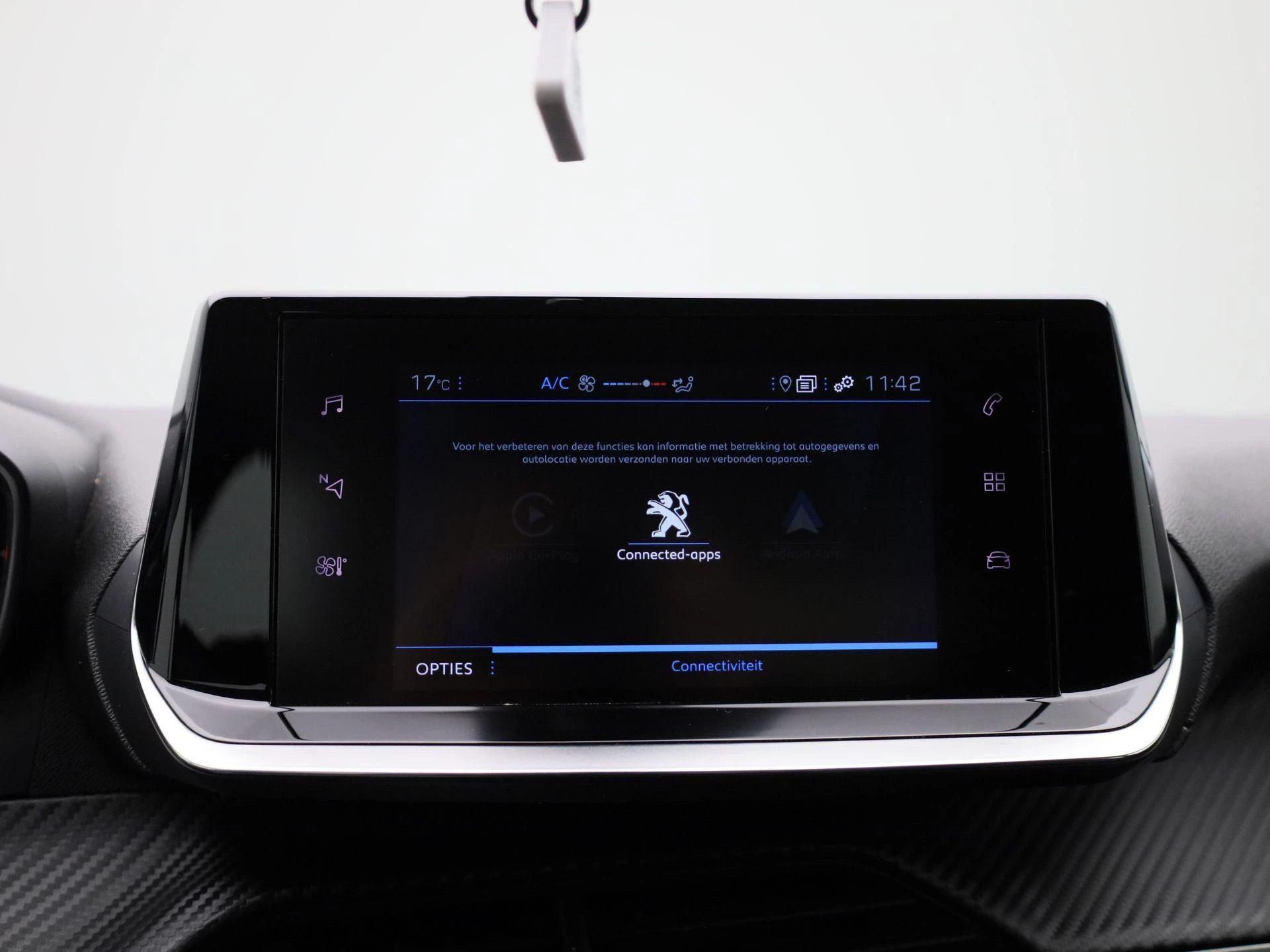 Peugeot-208-image-20