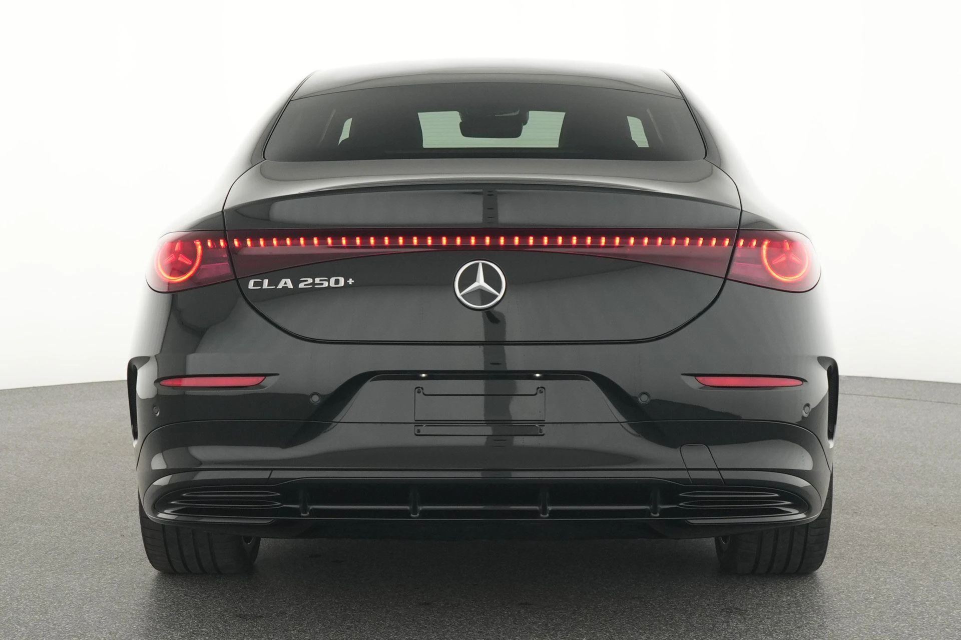 Mercedes-Benz-CLA-image-6