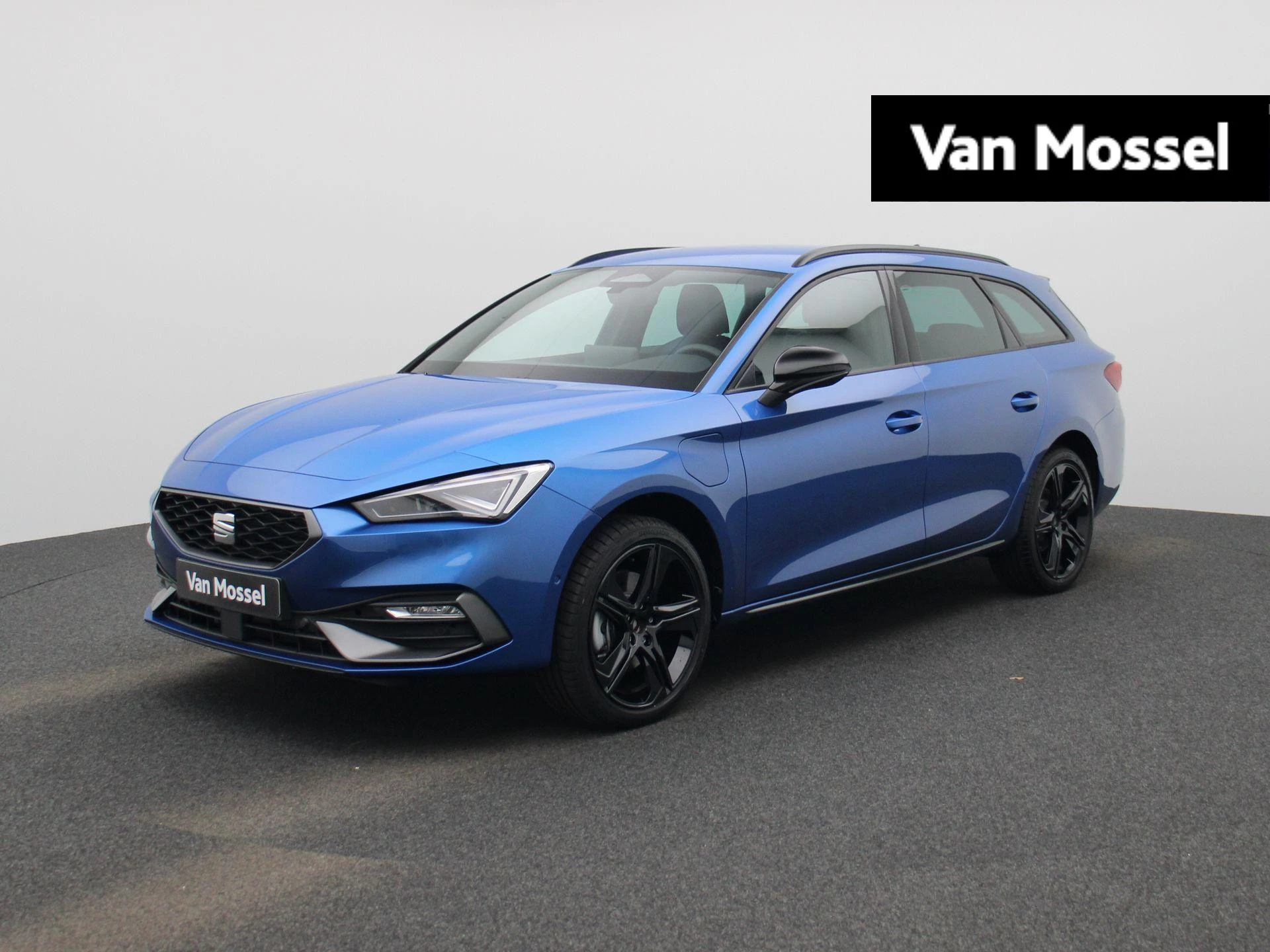 SEAT-Leon-image-0