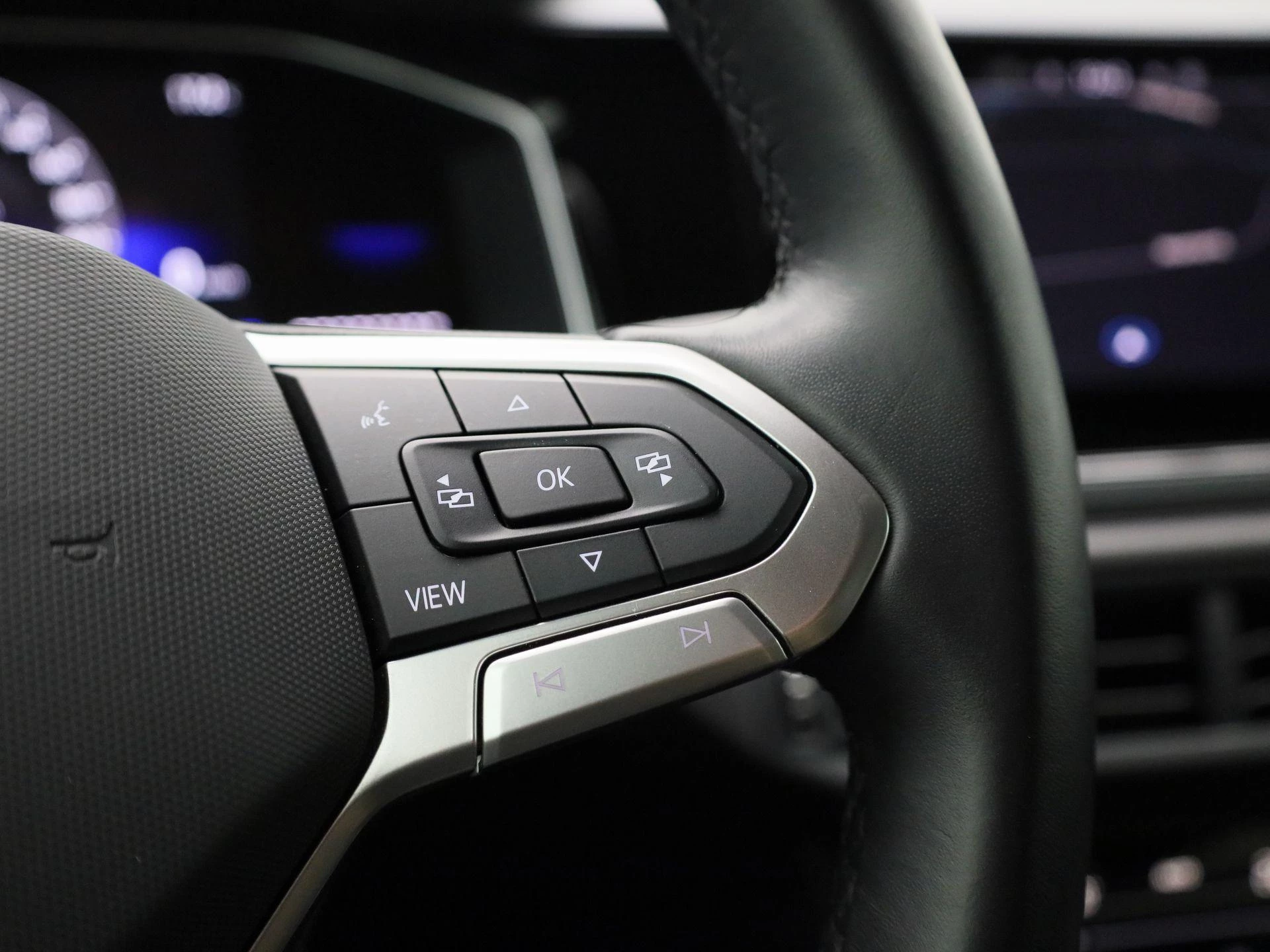 Volkswagen-Polo-image-21