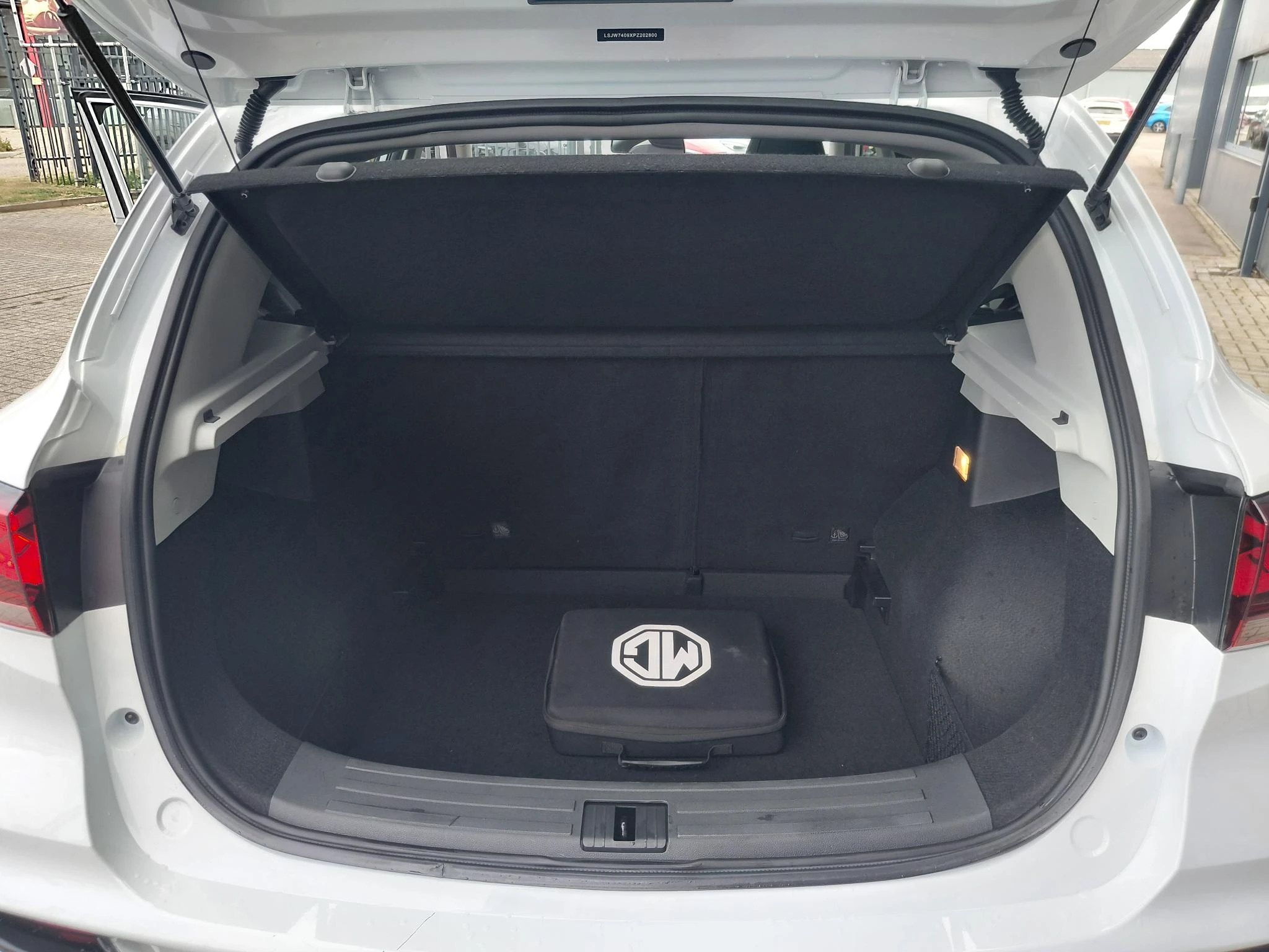 MG-ZS EV-image-10