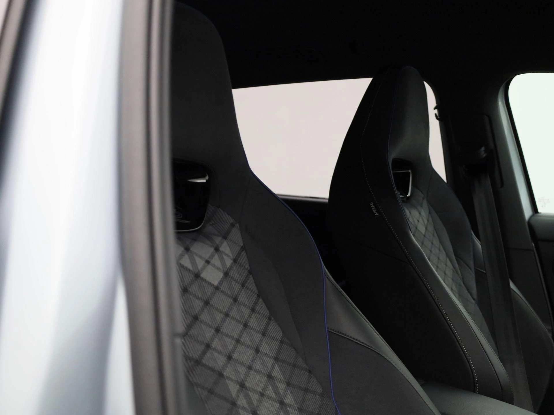 Volkswagen-Tayron-image-44