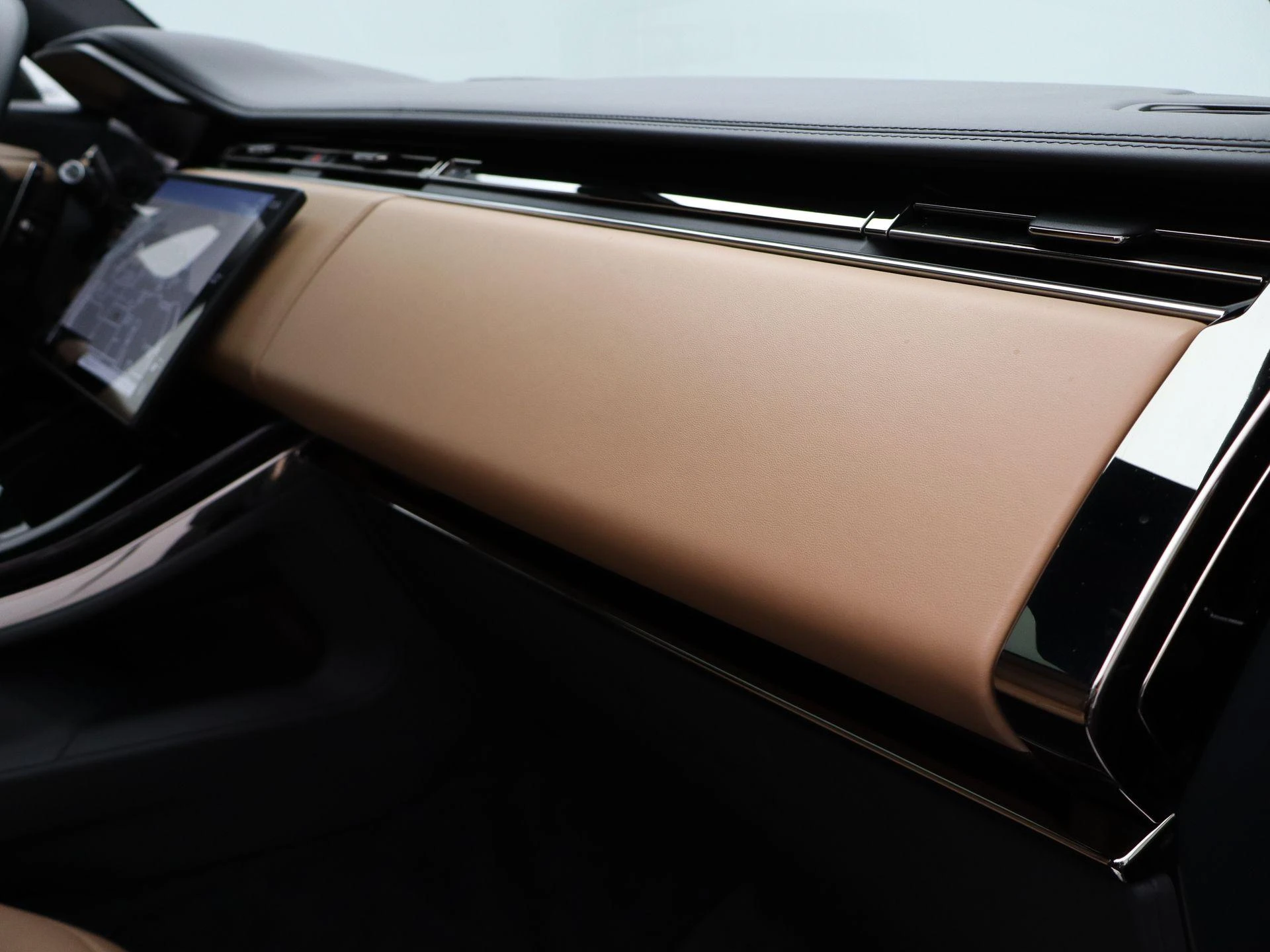 Land Rover-Range Rover Sport-image-40