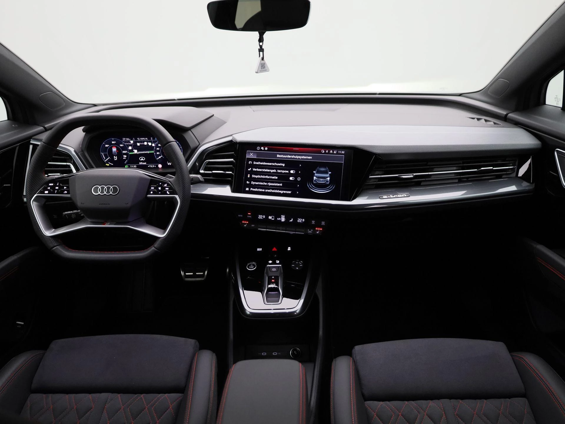 Audi-Q4 e-tron-image-43