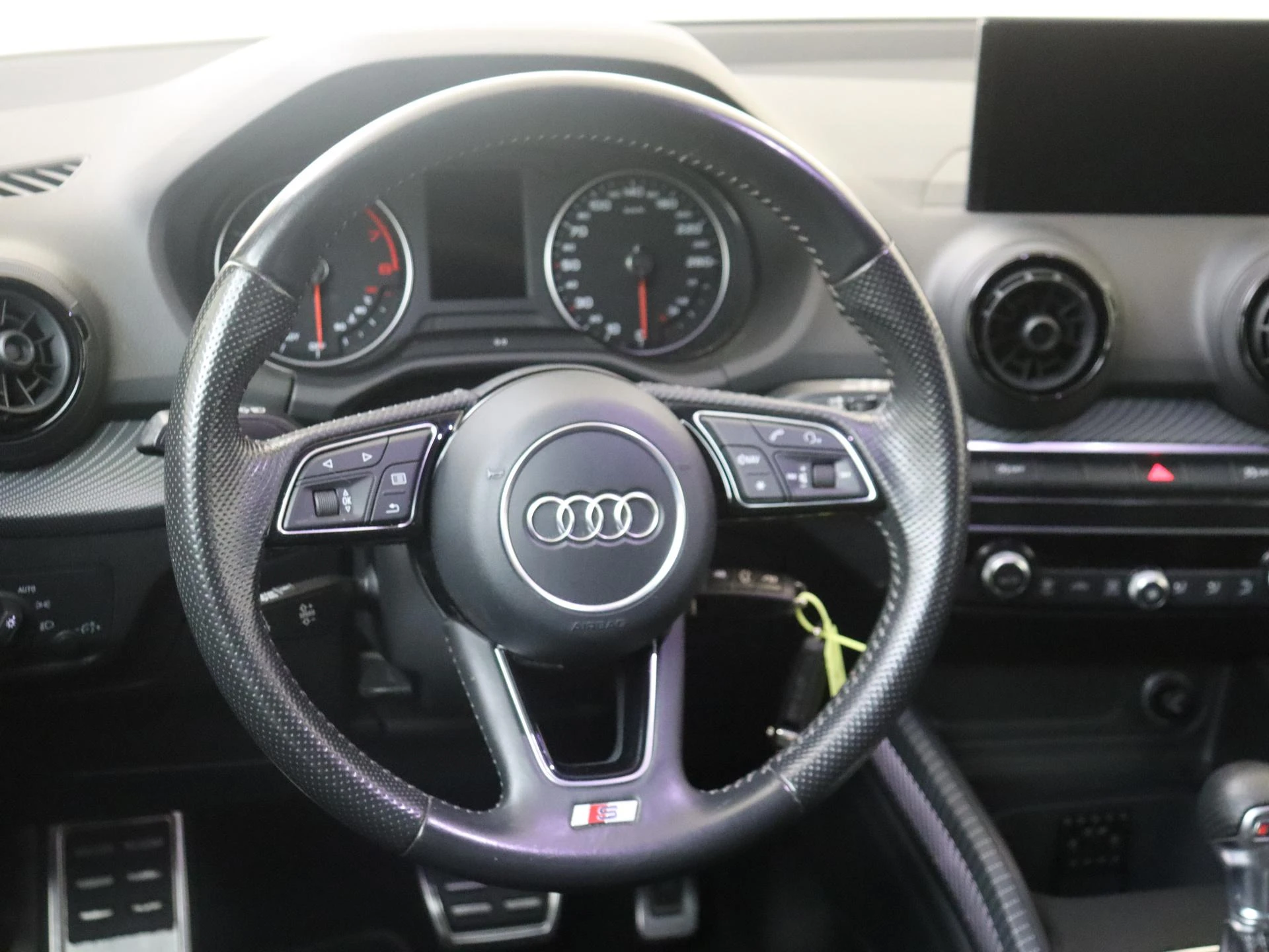 Audi-Q2-image-9
