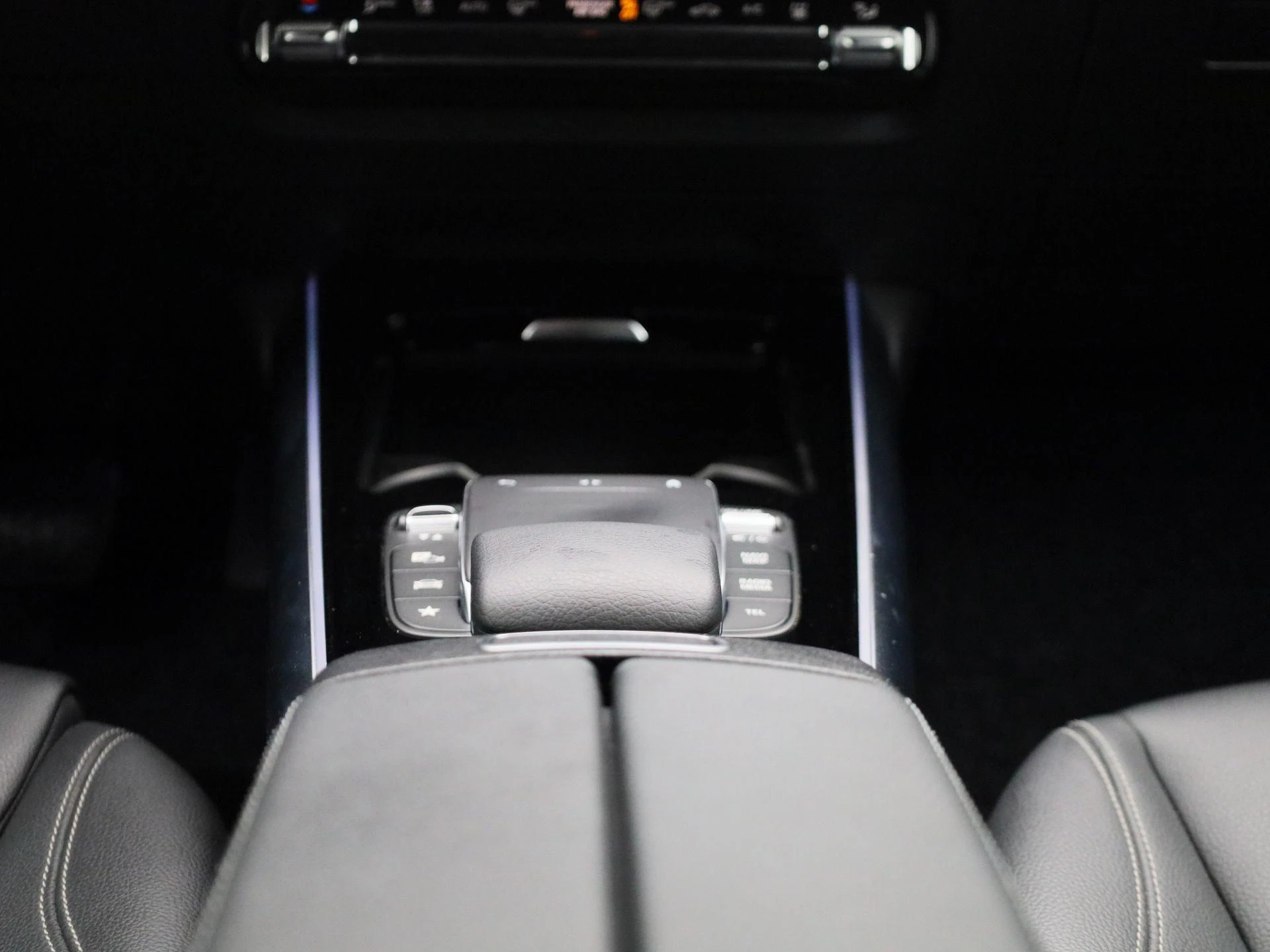 Mercedes-Benz-EQA-image-9
