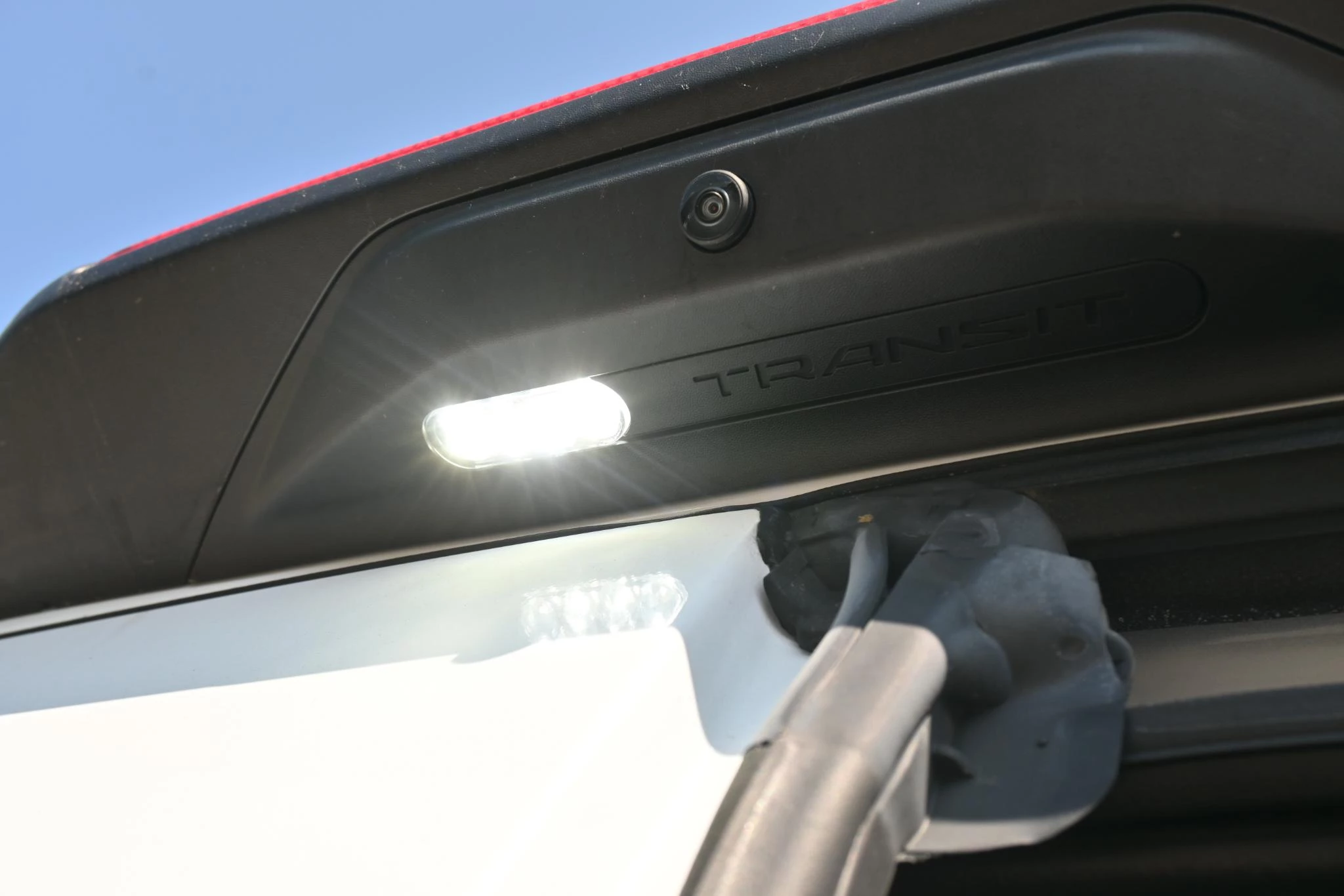 Ford-Transit-image-19