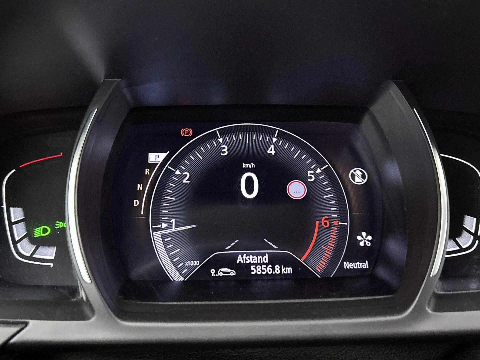 Renault-Scénic-image-7