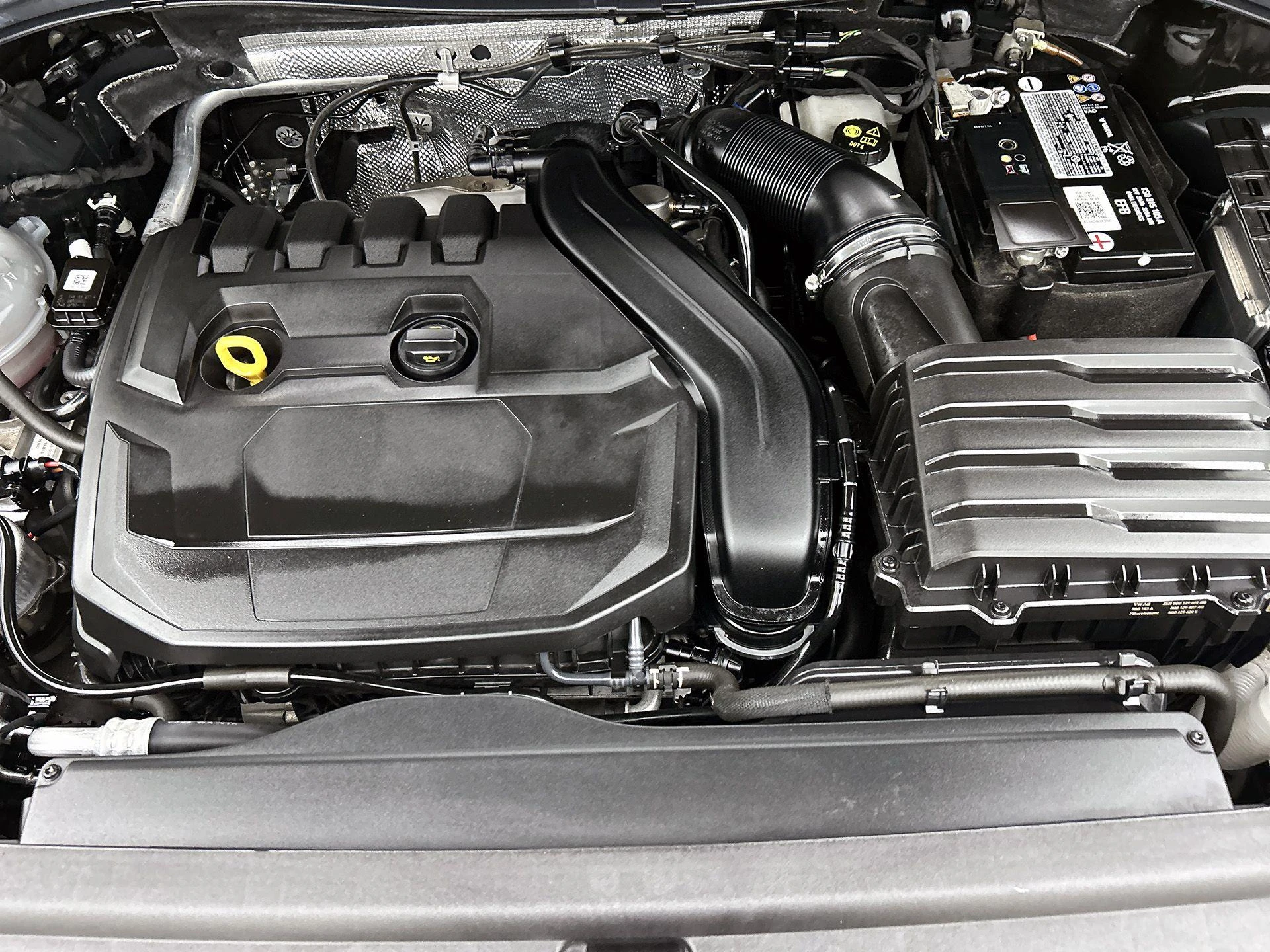 Volkswagen-Tiguan-image-29