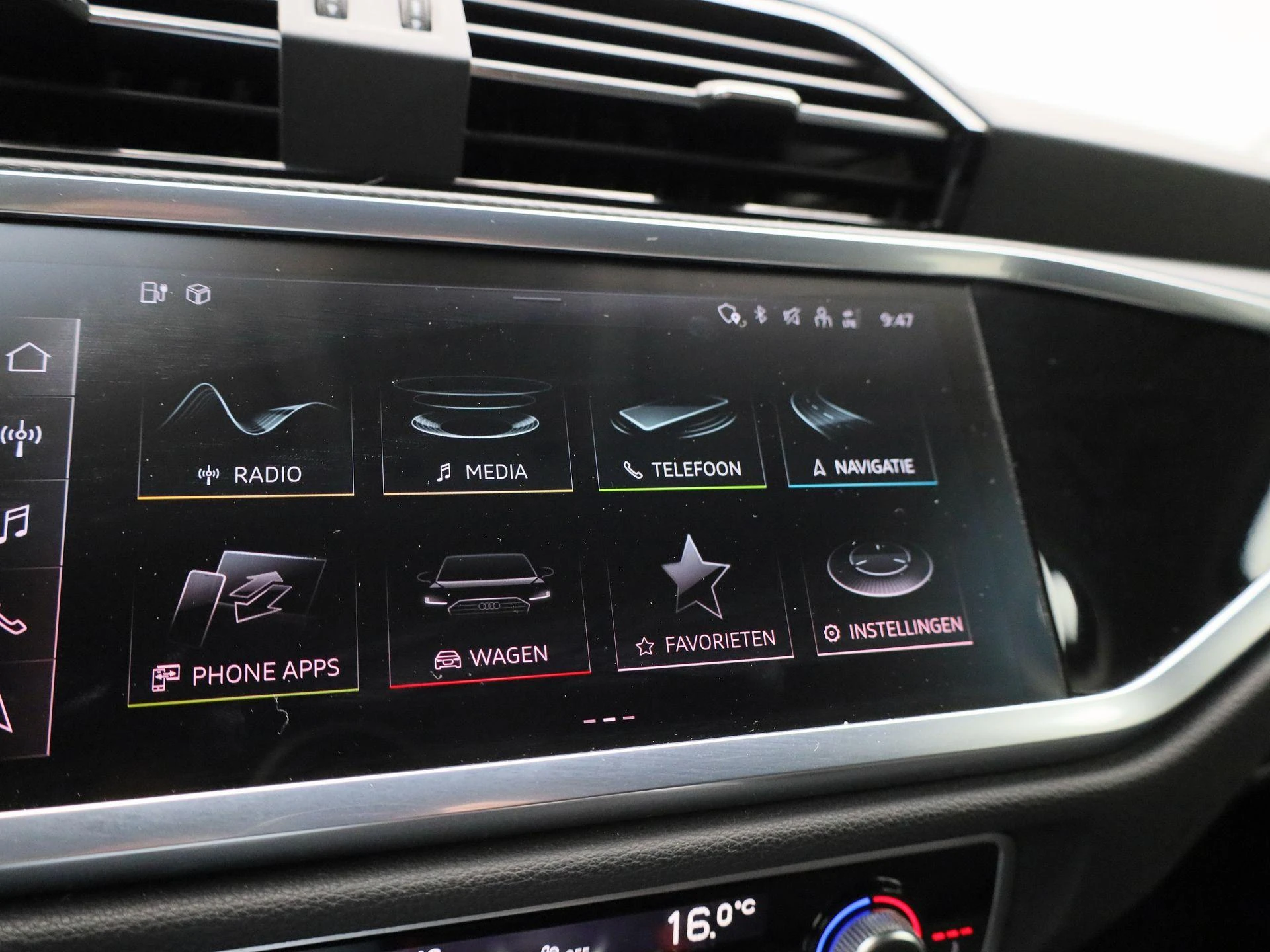 Audi-Q3-image-13