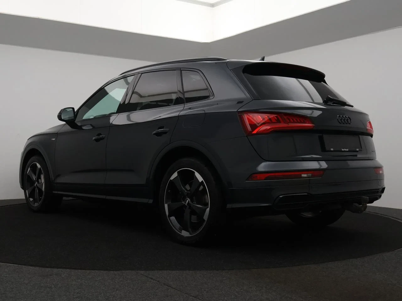 Audi-Q5-image-1