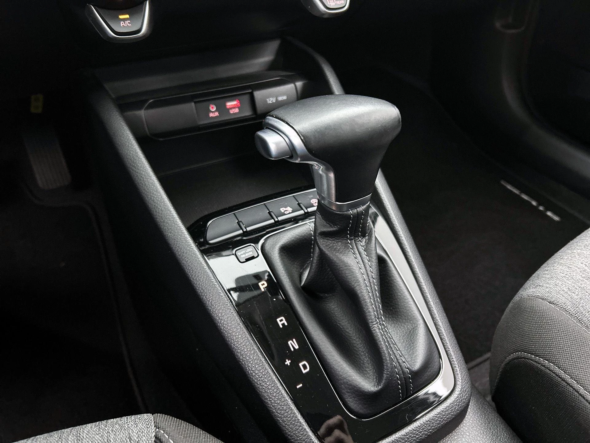 Kia-Stonic-image-27