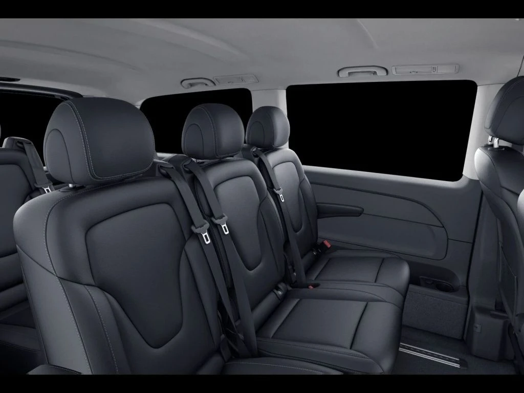 Mercedes-Benz-V-Klasse 220-image-11