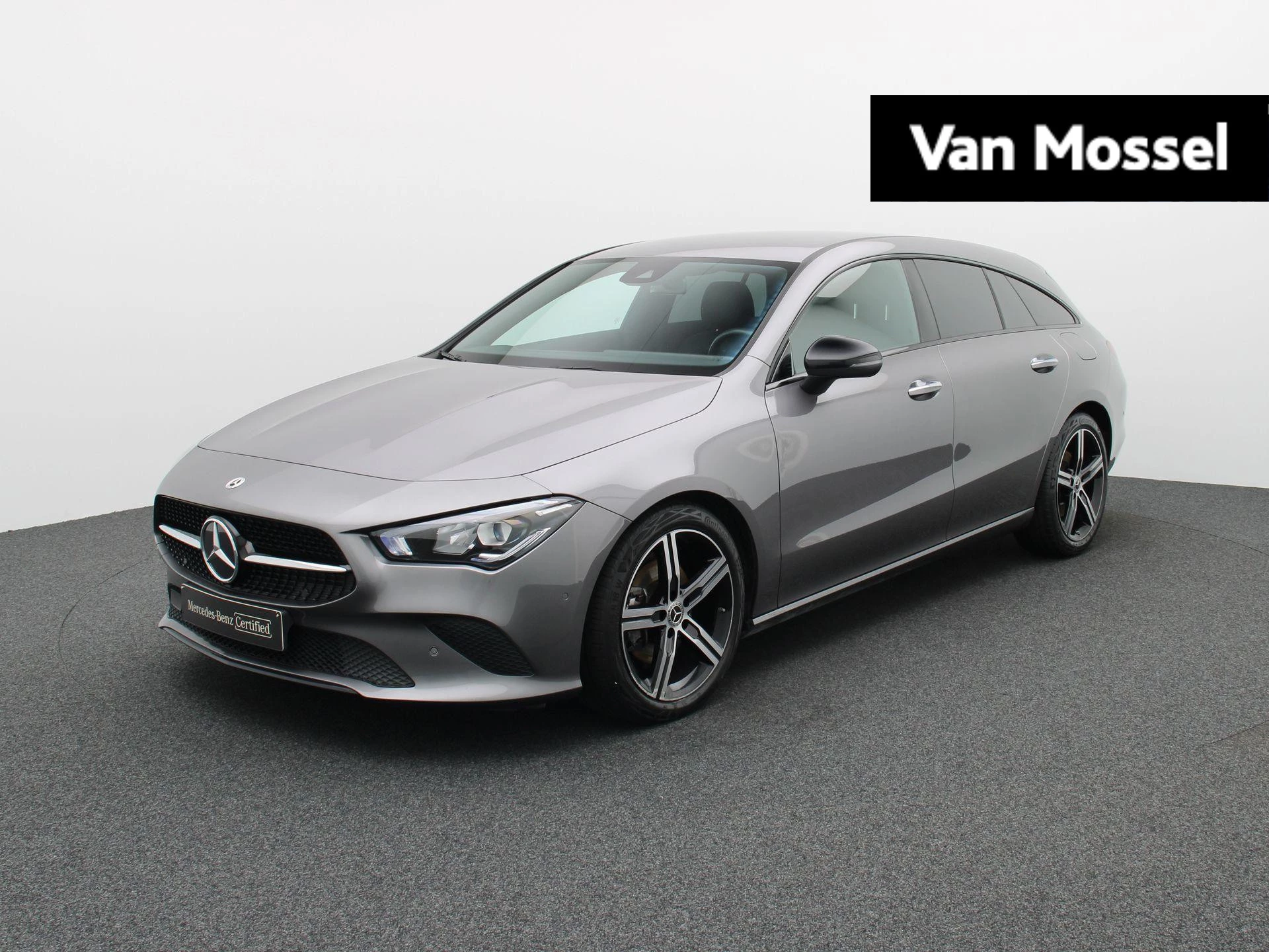 Mercedes-Benz-CLA-image-0