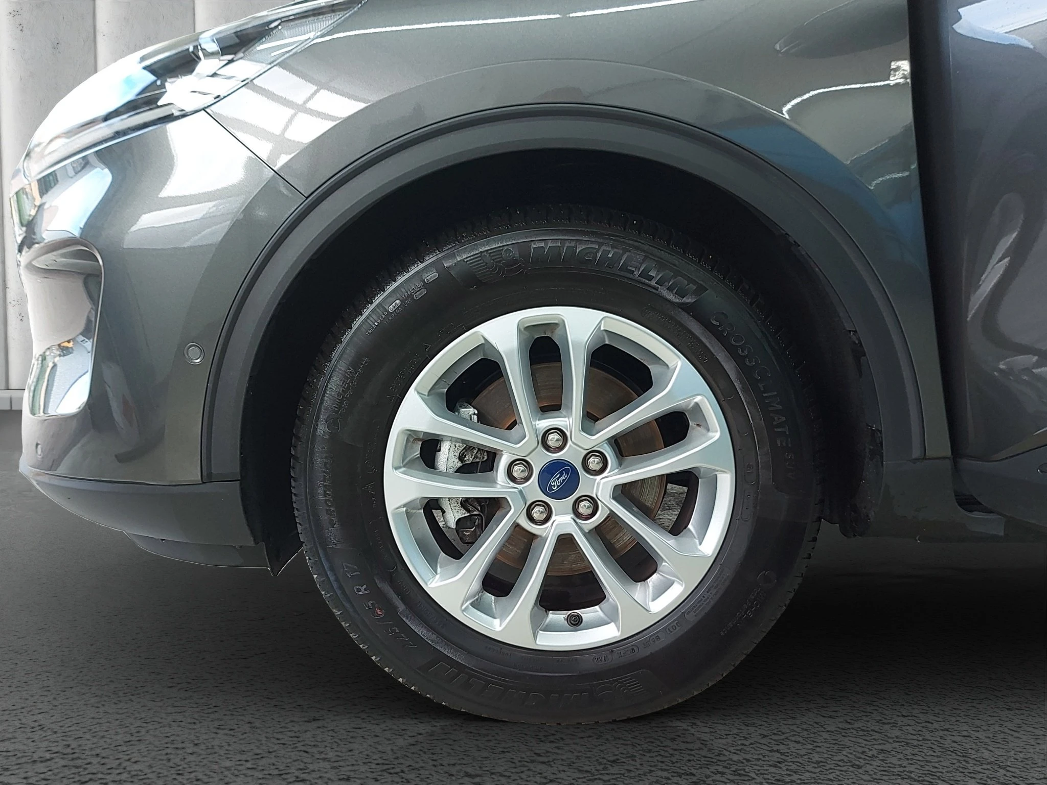 Ford-Kuga-image-8