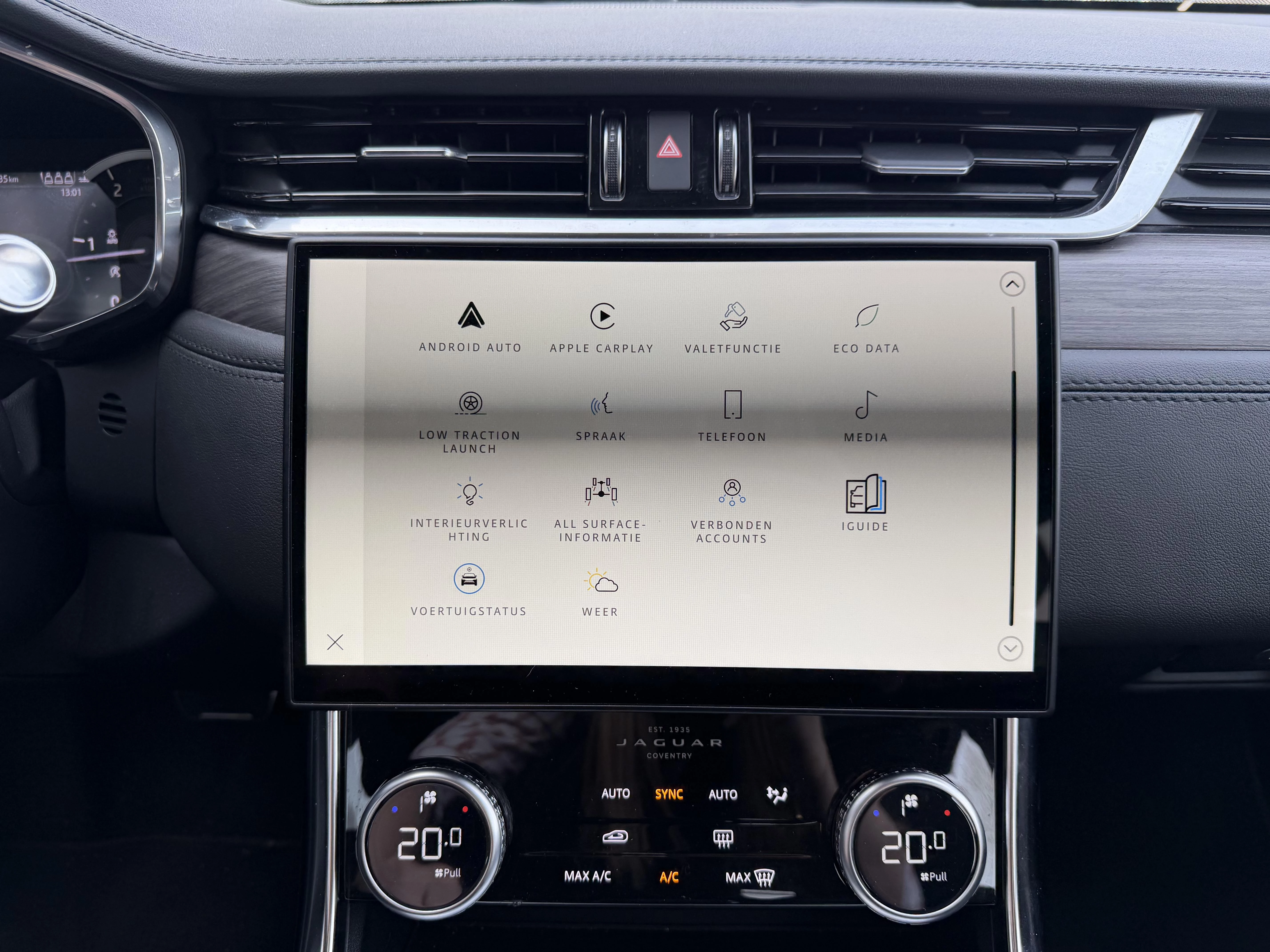 Jaguar XF D200 SE AWD