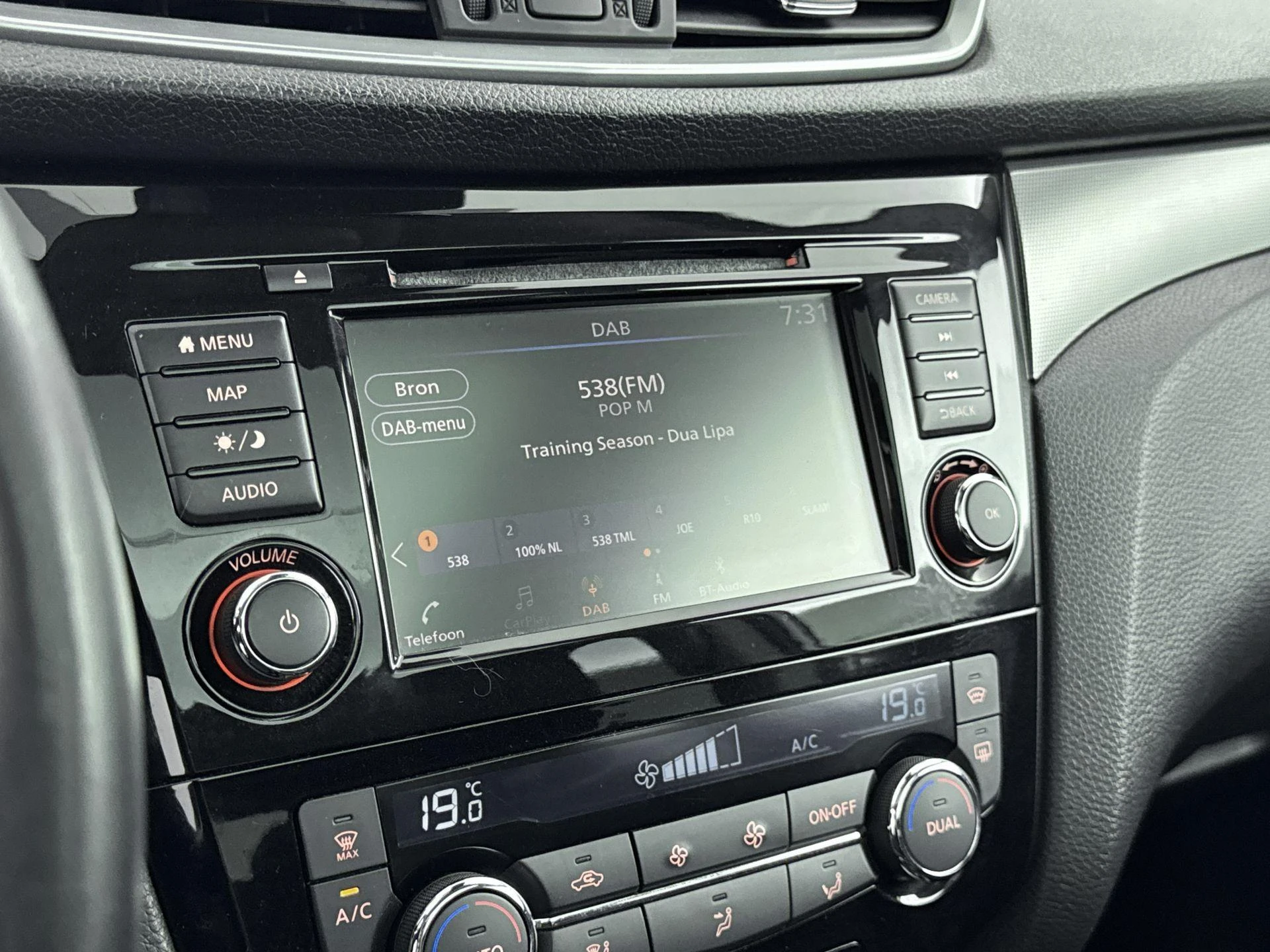 Nissan-QASHQAI-image-6