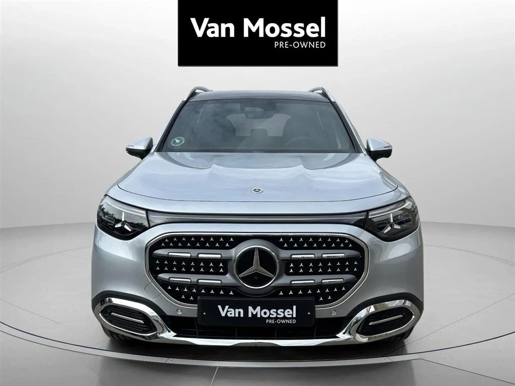 Mercedes-Benz-GLB-image-1