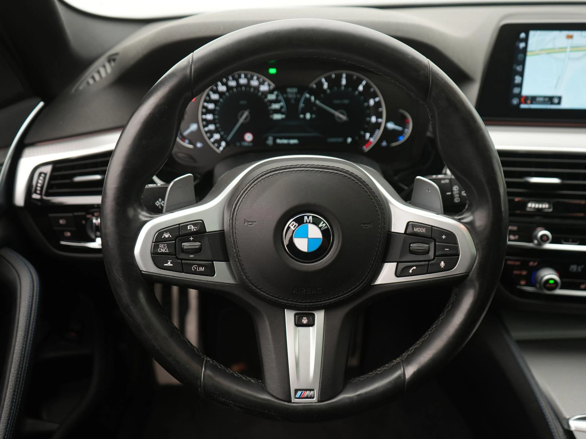 BMW-5 Serie-image-7