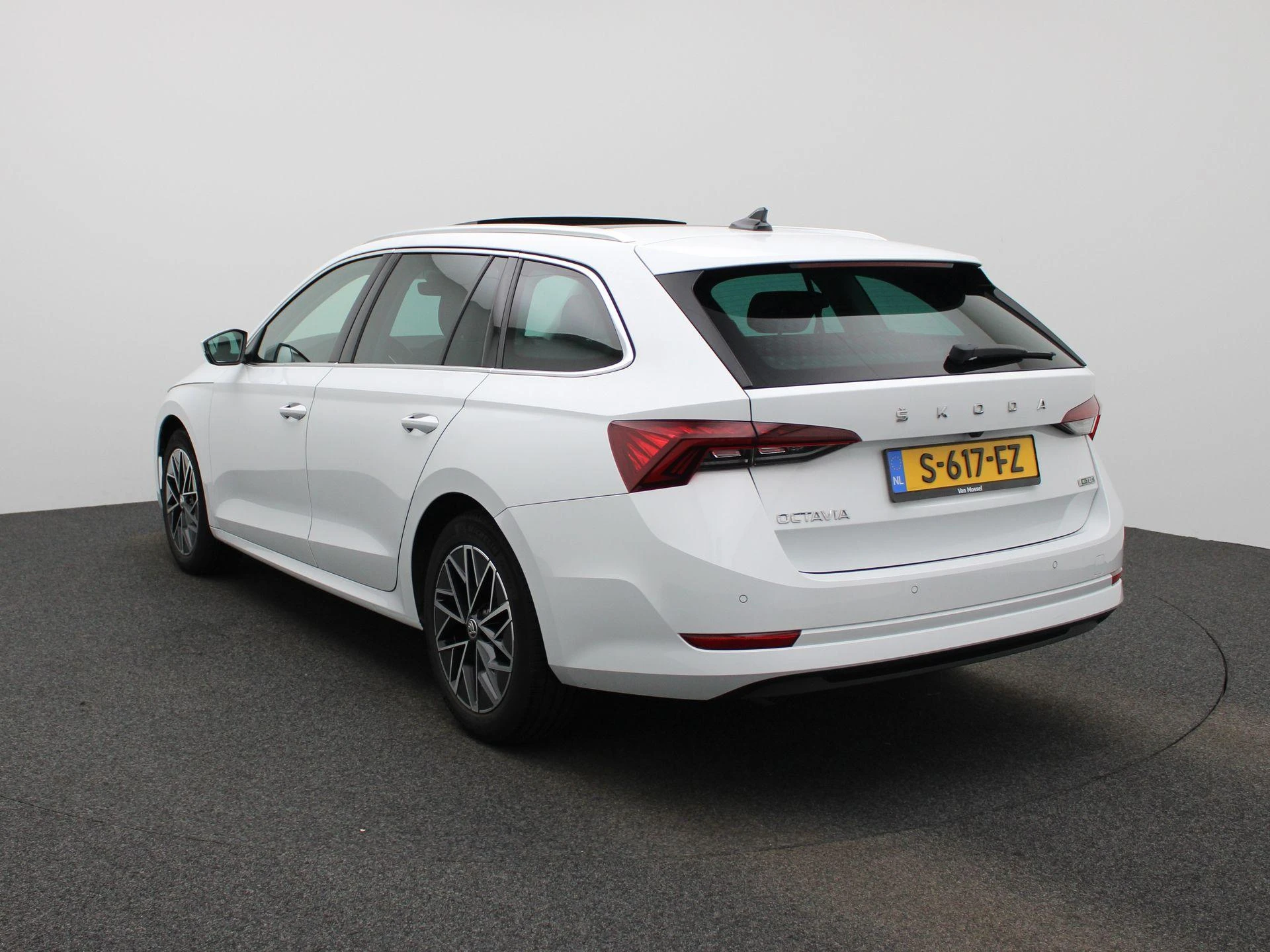 Škoda-Octavia-image-1