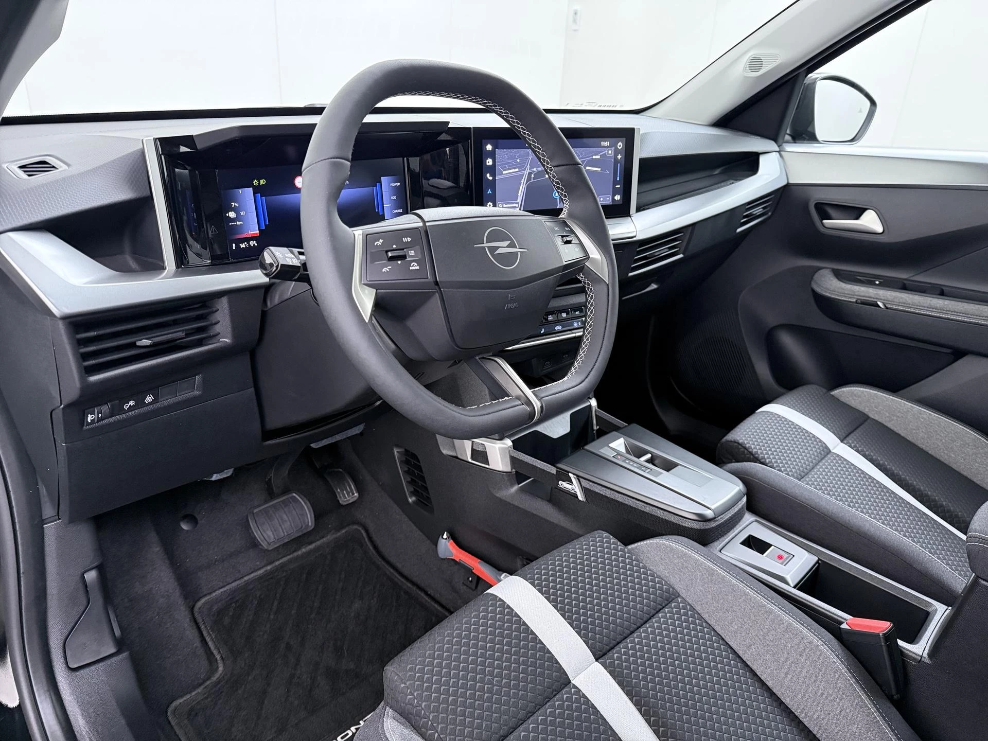 Opel-Frontera-image-12
