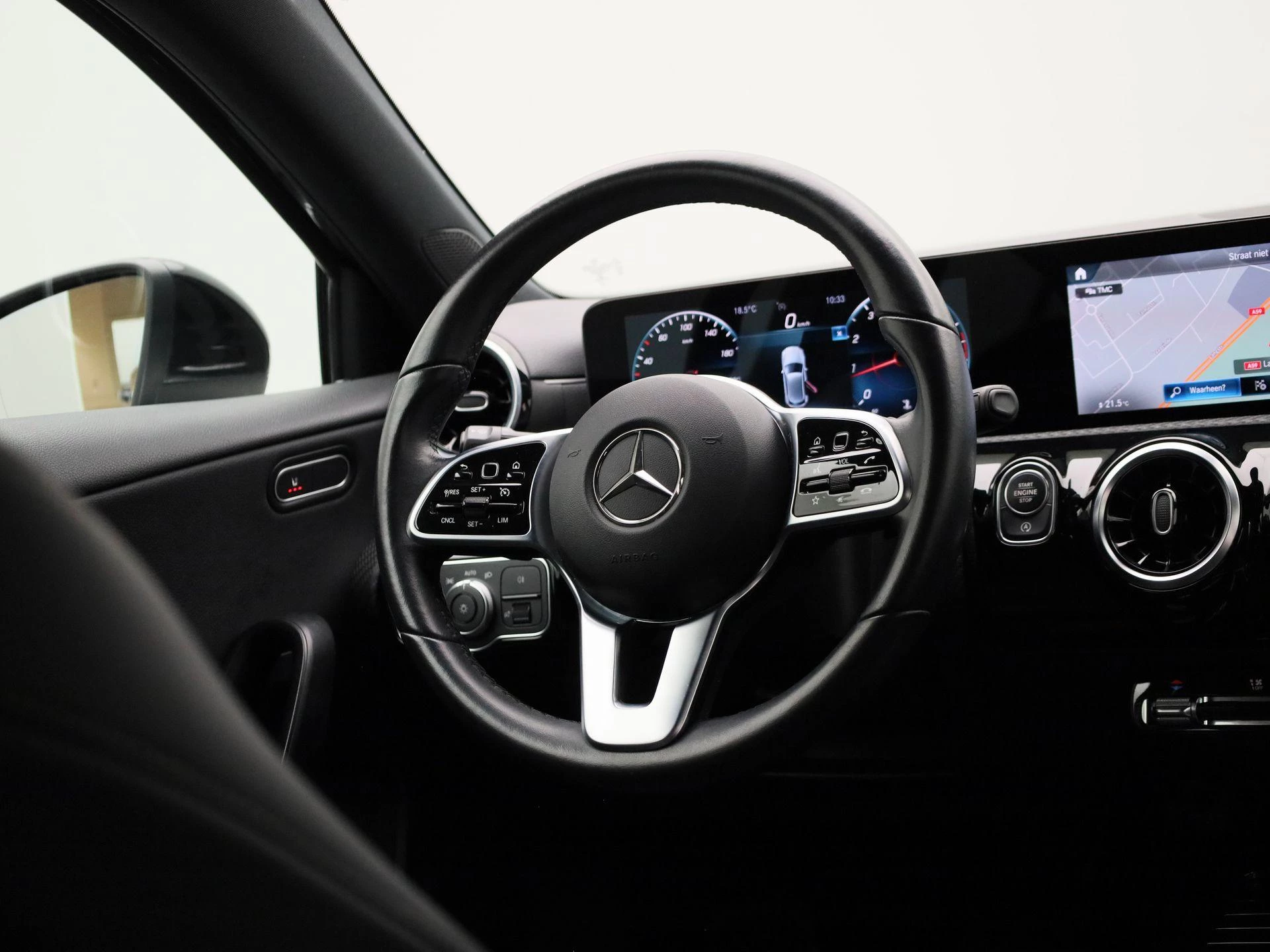 Mercedes-Benz-A-Klasse-image-36