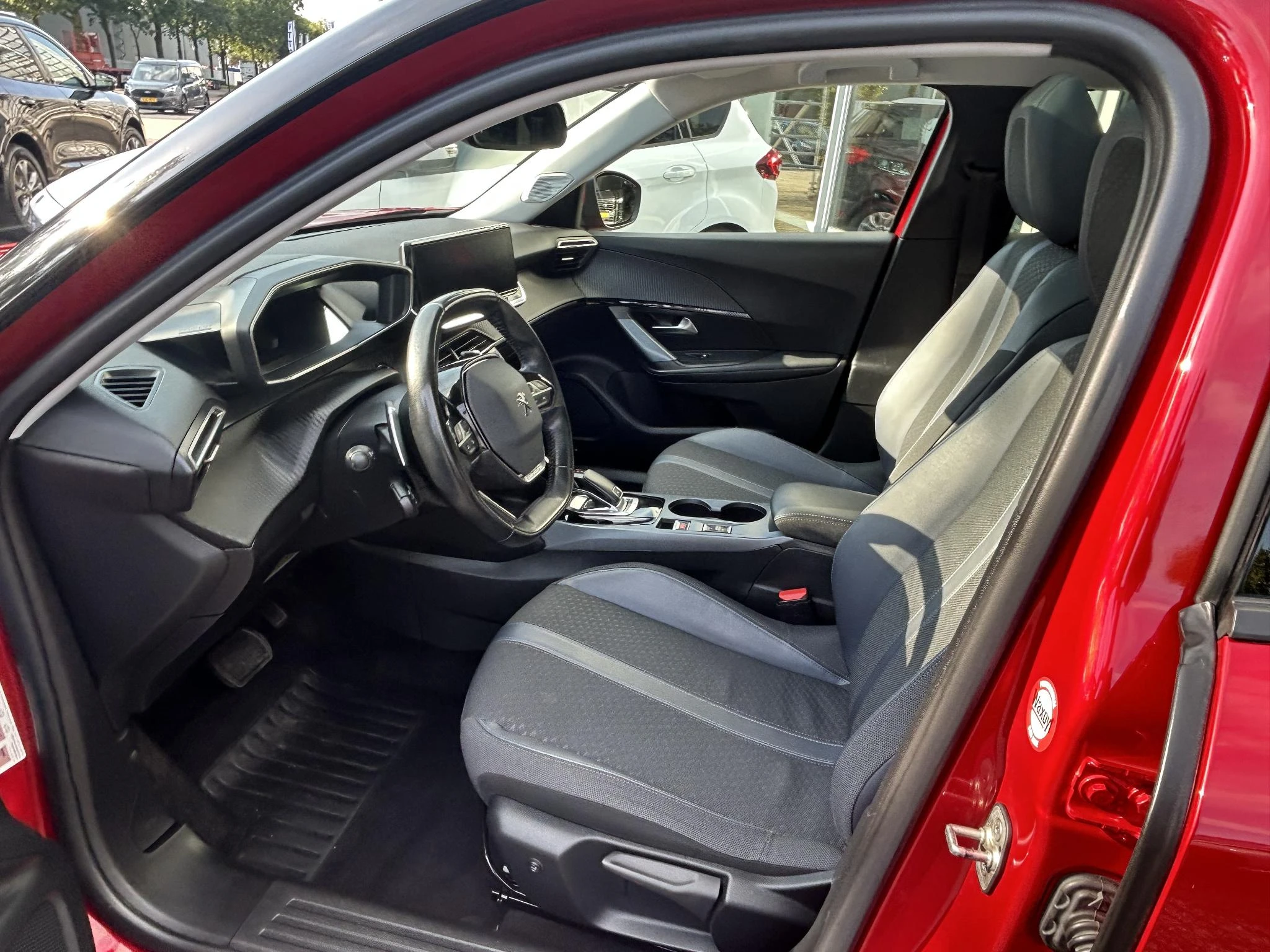 Peugeot-2008-image-9