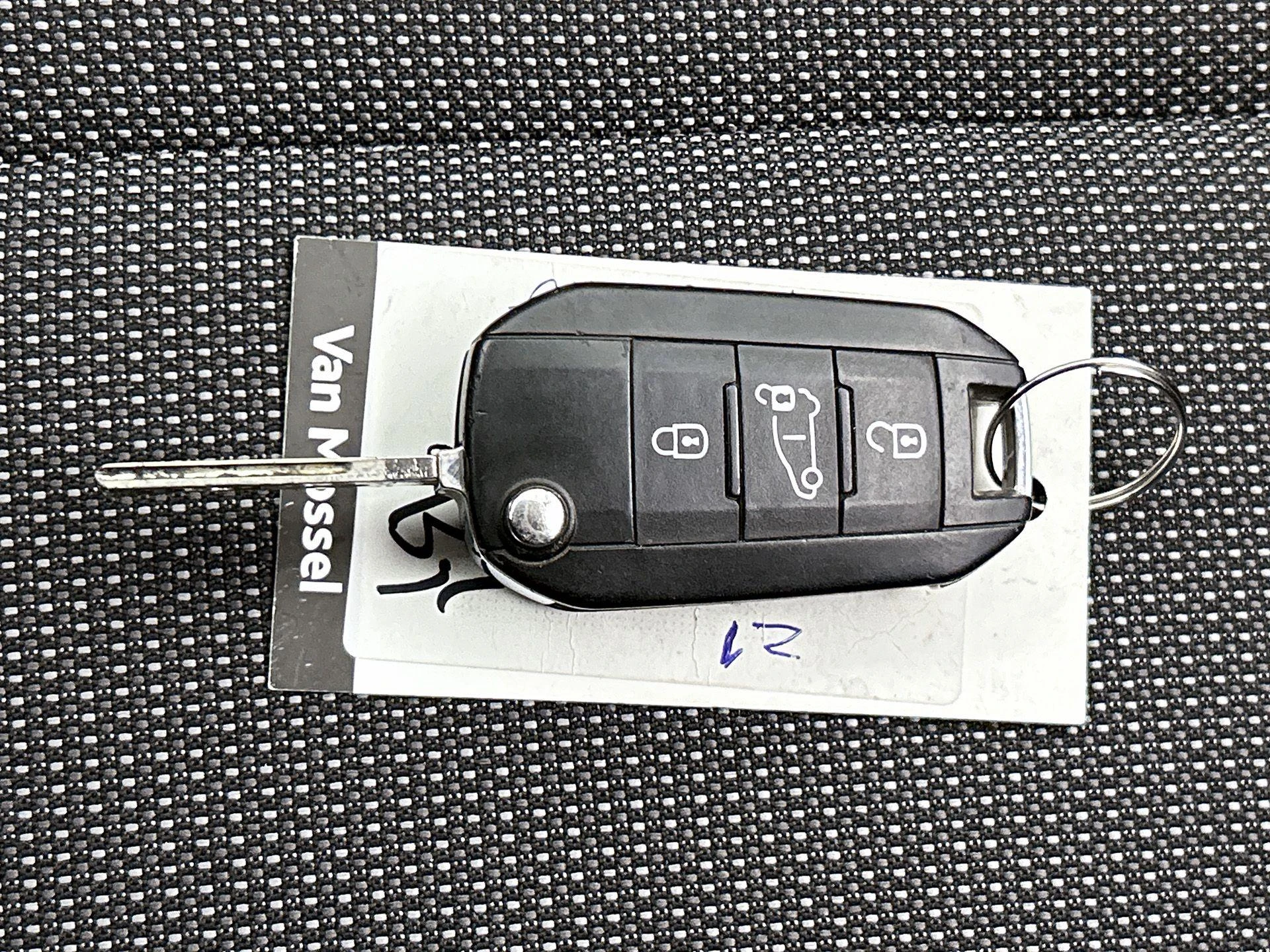 Peugeot-Partner-image-25