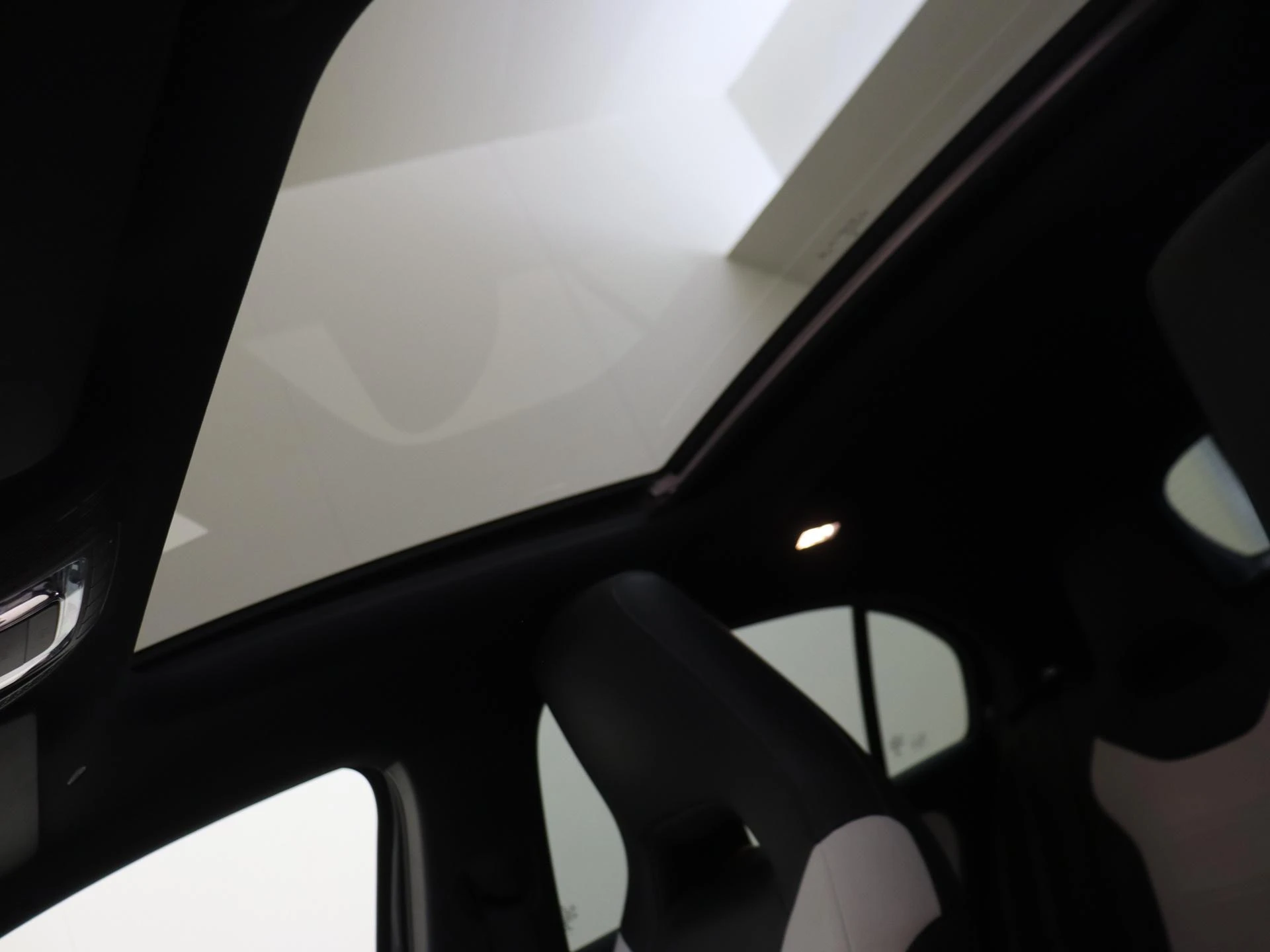Mercedes-Benz-A-Klasse-image-26