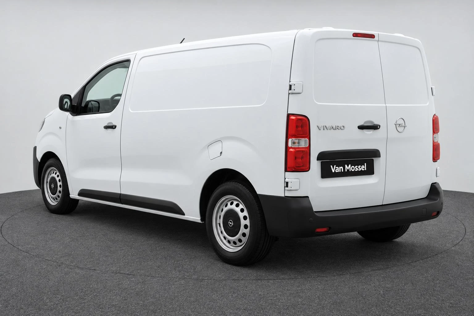 Opel-Vivaro-image-6