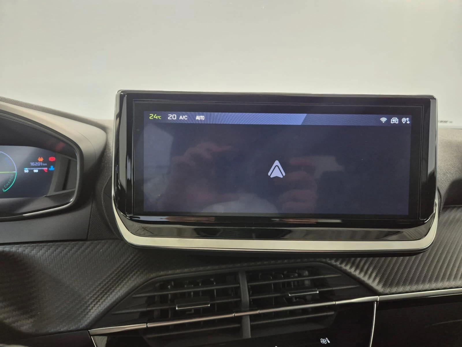 Peugeot 2008 1.2 HYBRID 145 e-DSC6 Envy