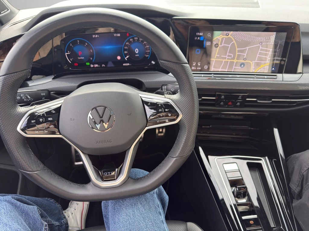 Volkswagen Golf VIII Lim. 2.0 TDI GTD *PANO*AHK*H&K*MATRIX*ACC*