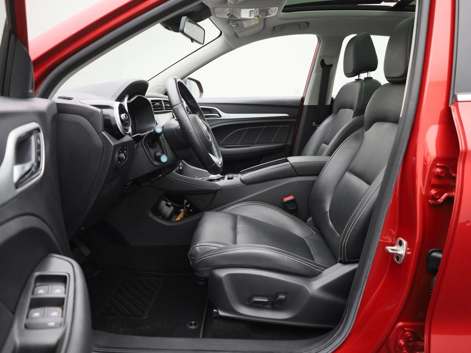 MG-ZS EV-image-10