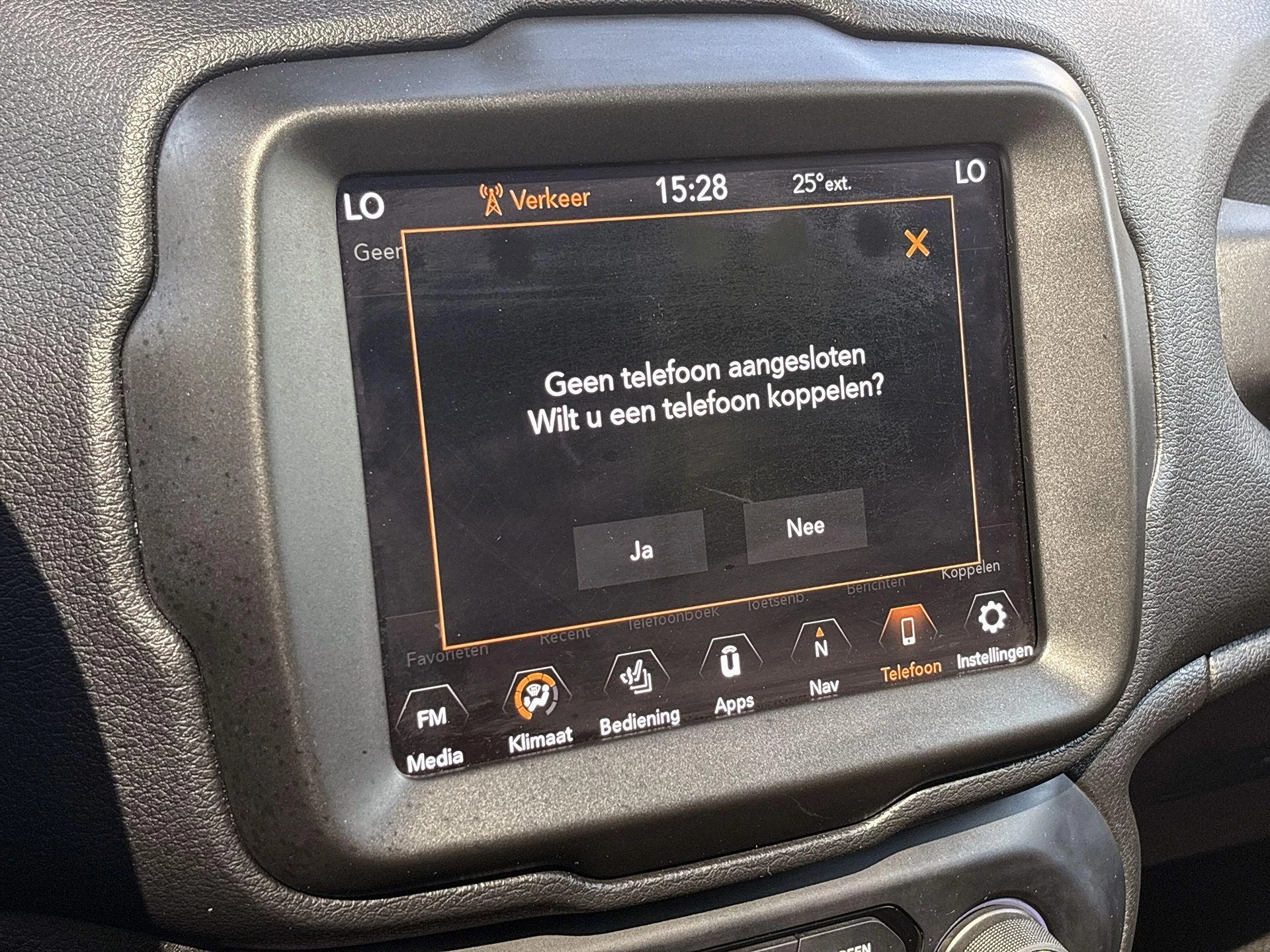 Jeep-Renegade-image-13