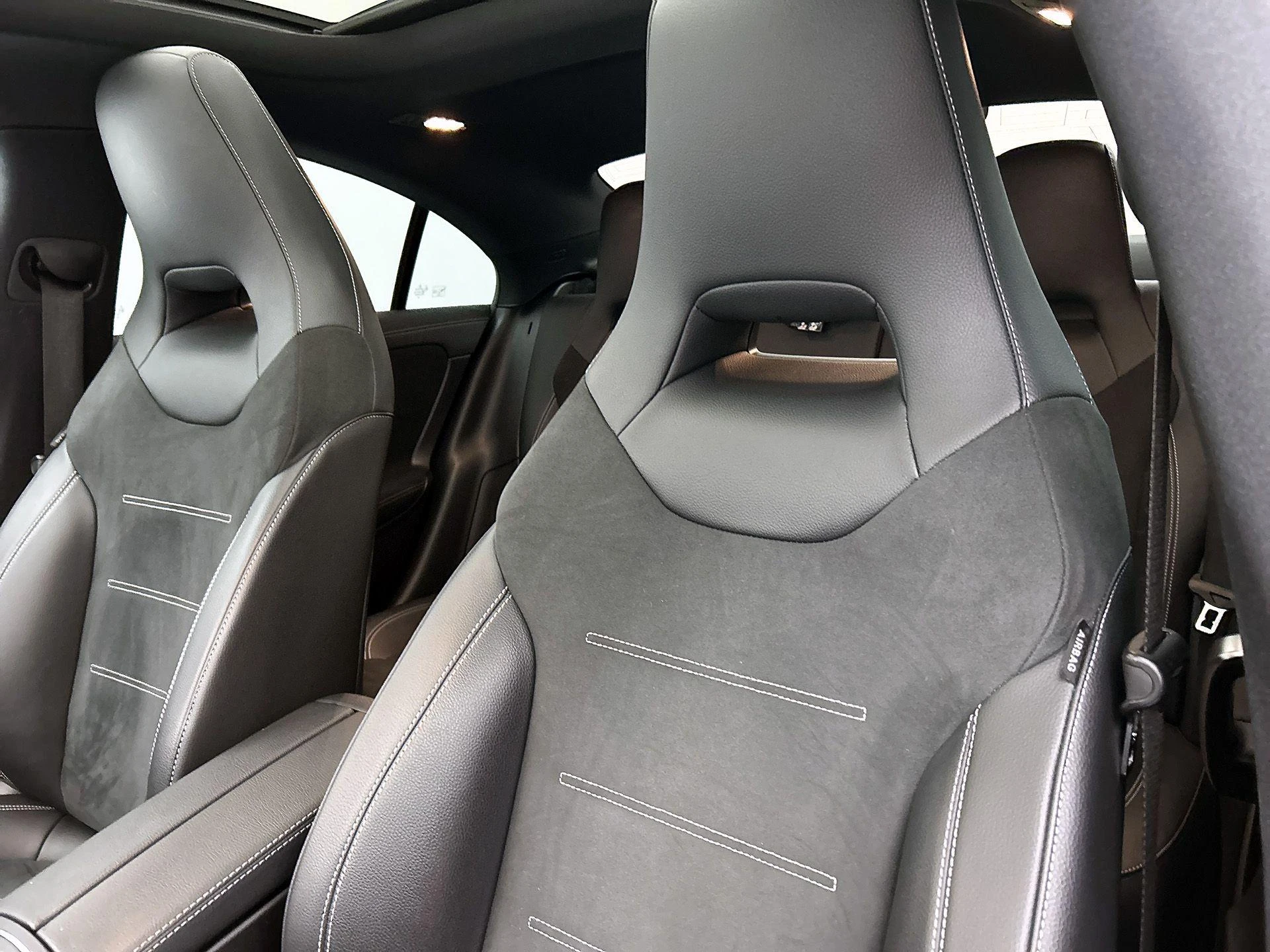 Mercedes-Benz-CLA-image-10