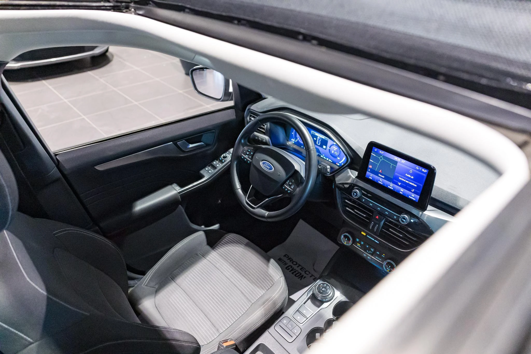 Ford-Kuga-image-6