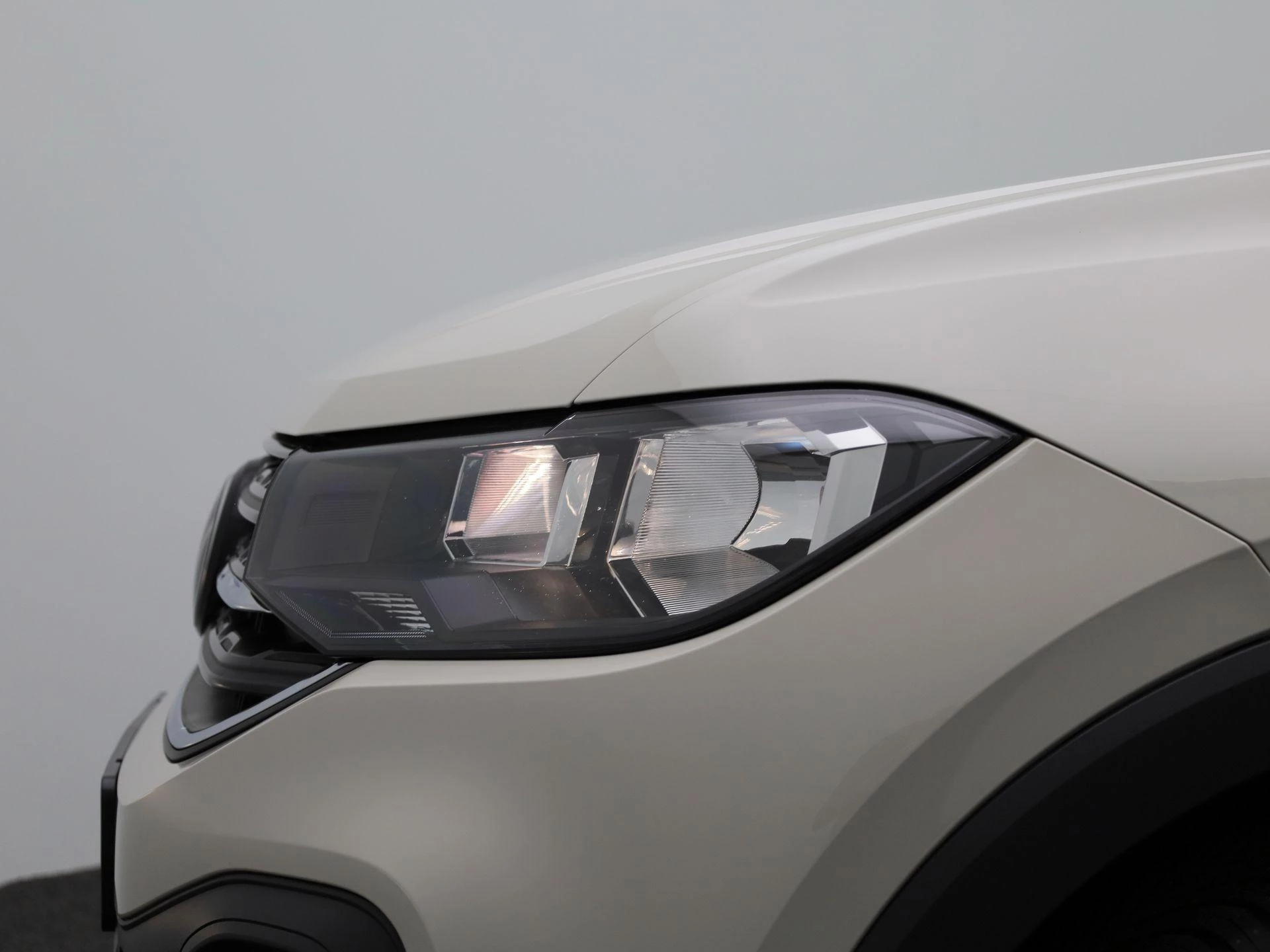 Volkswagen-T-Cross-image-14