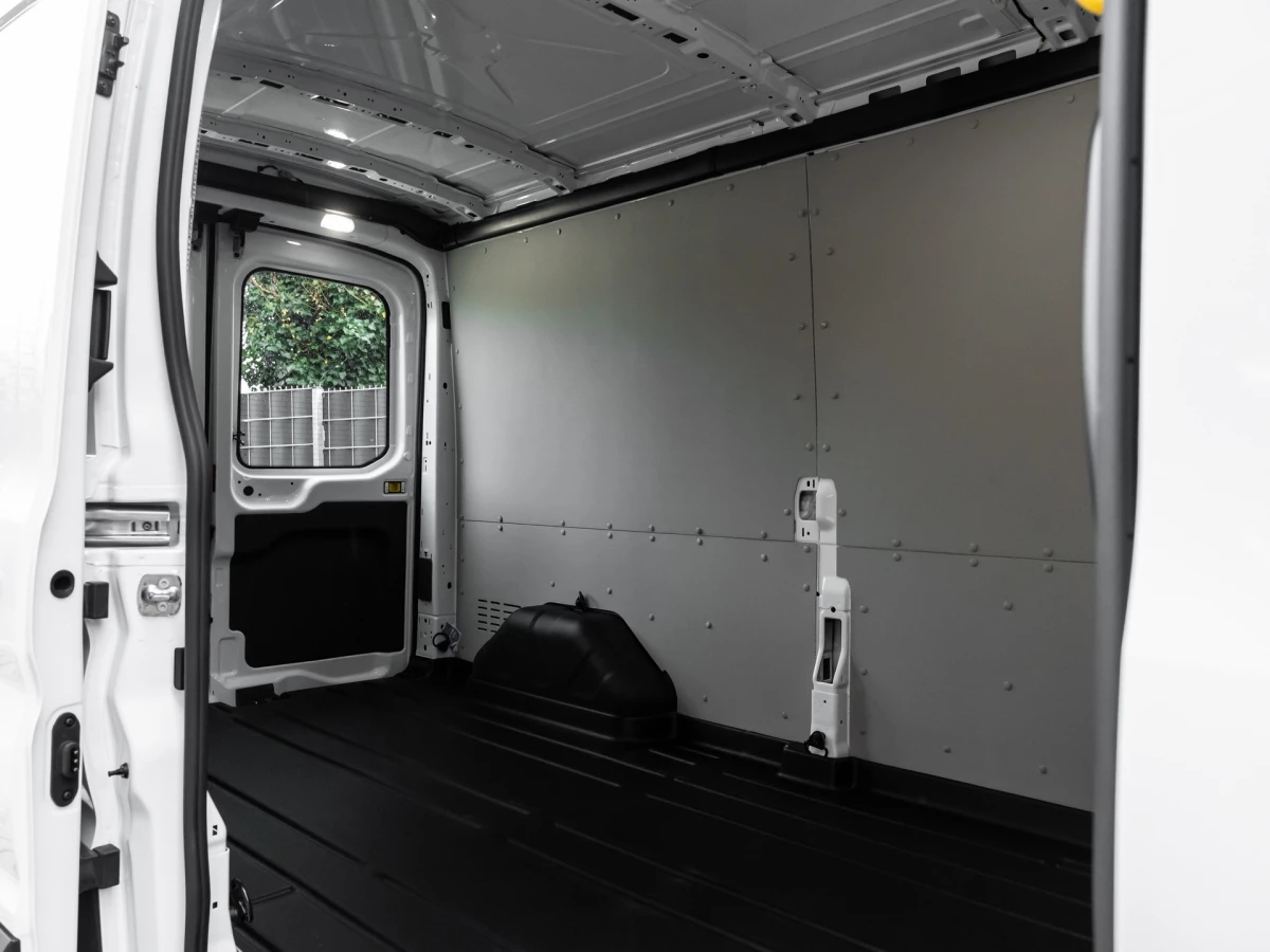 Ford-Transit-image-7