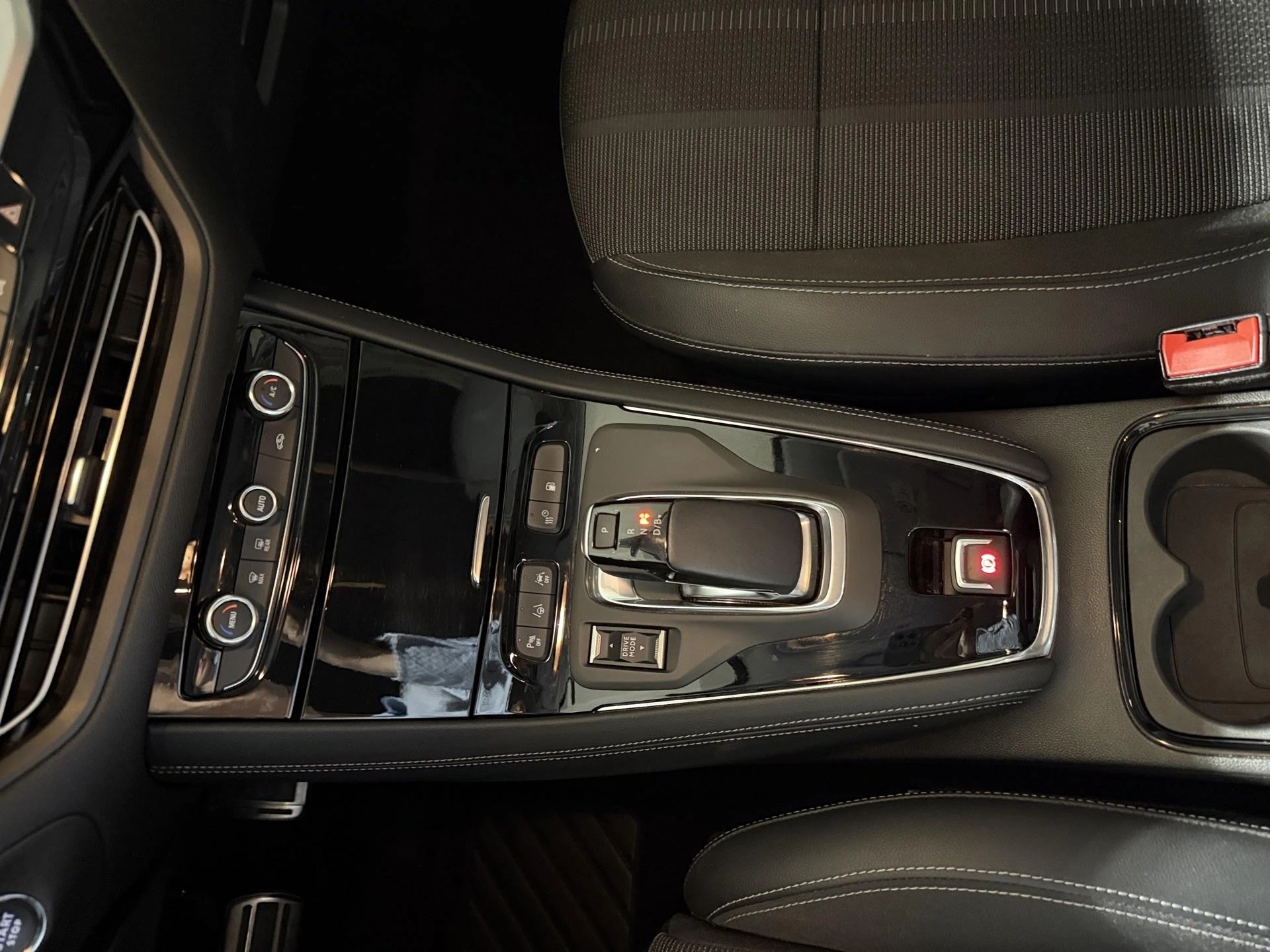 Opel-Grandland X-image-9
