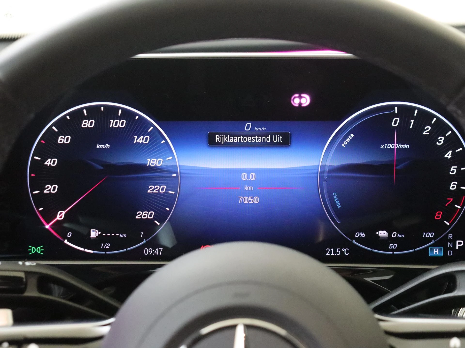 Mercedes-Benz-E-Klasse-image-10
