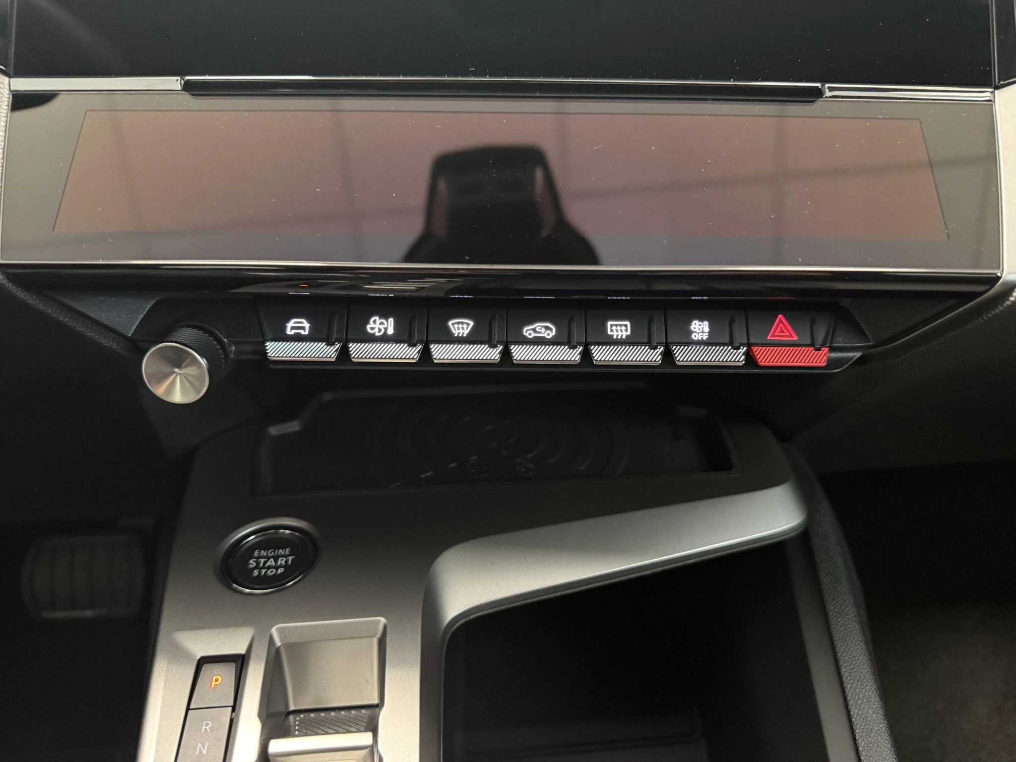 Peugeot-408-image-12