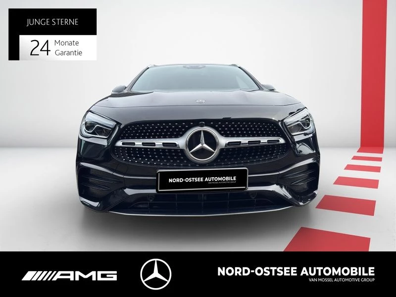 Mercedes-Benz GLA 250 4M AMG PANO AHK TOTWINKEL KAMERA SPUR AMG LineH247 GLA 250 4M AMG PANO AHK TOTWINKEL KAMERA SPUR AMG Line
