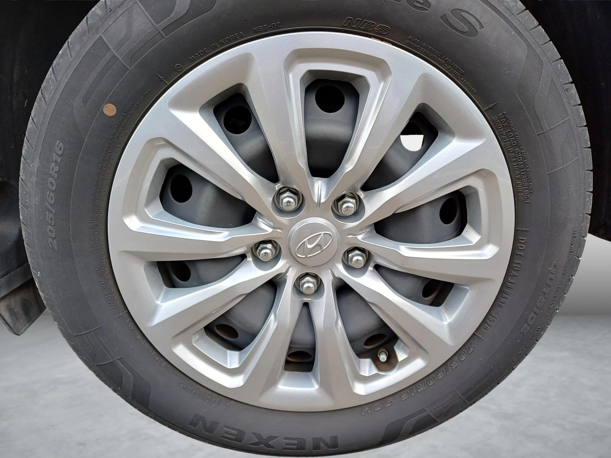 Hyundai-Kona-image-4