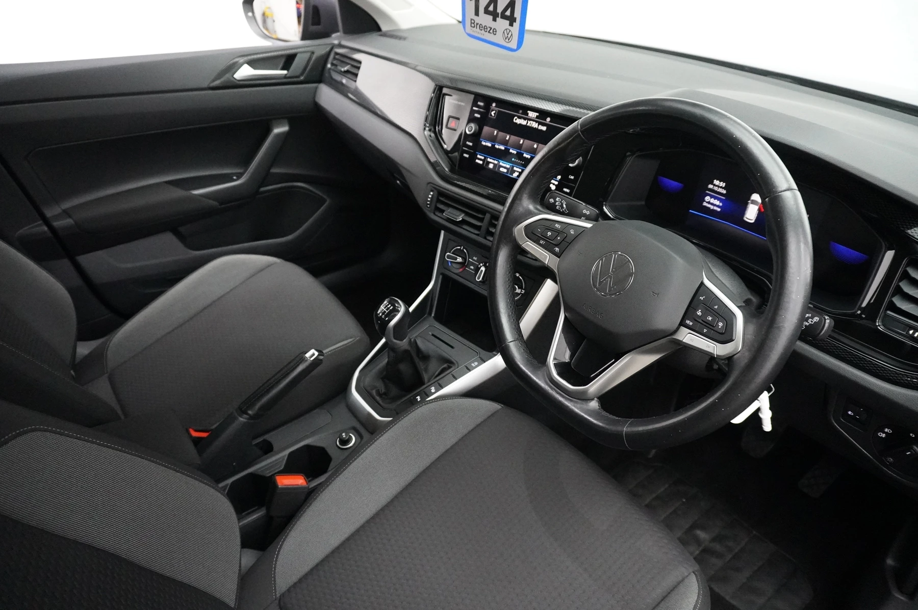 Volkswagen-Taigo-image-5