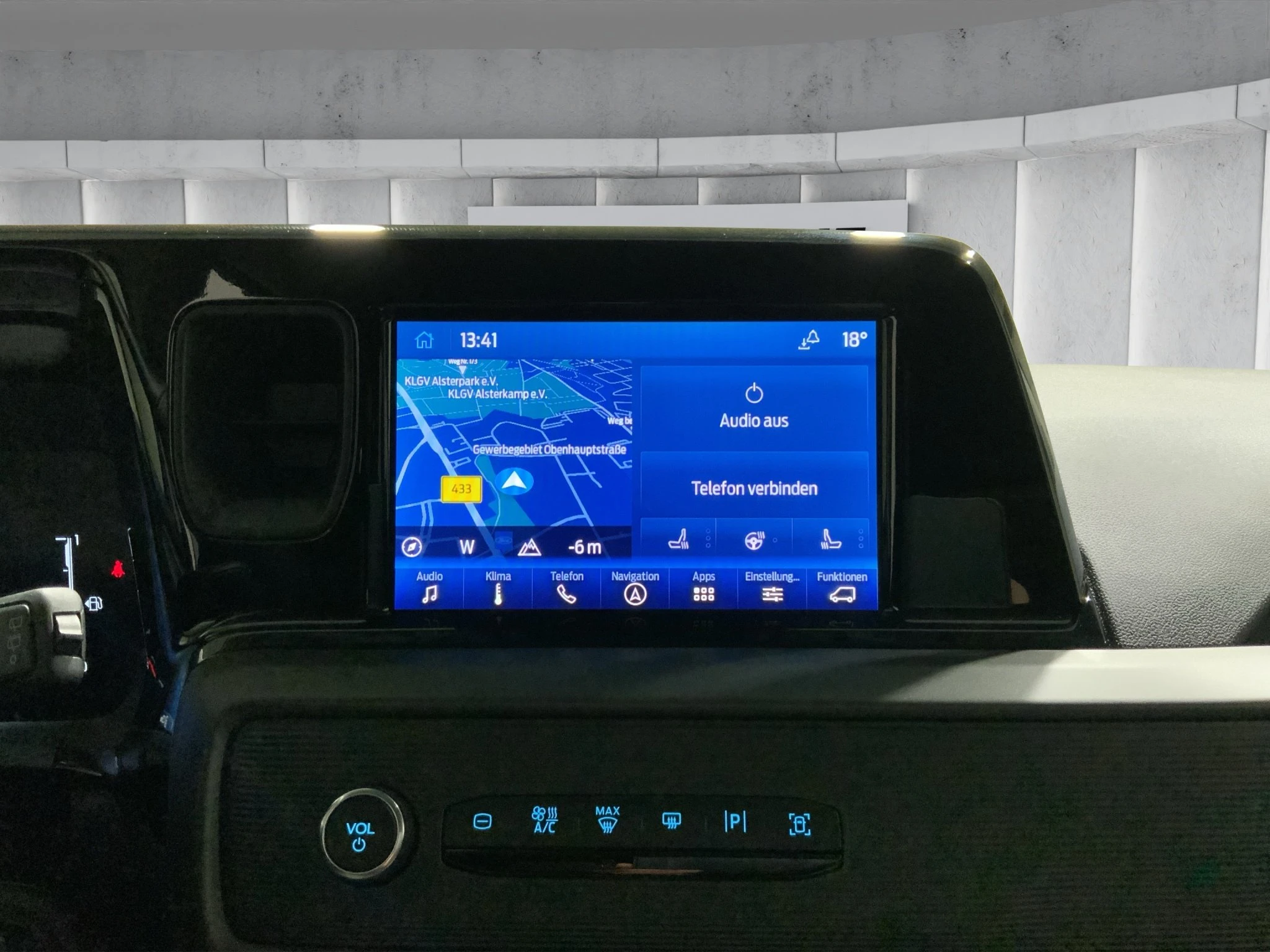 Ford-Tourneo Courier-image-14