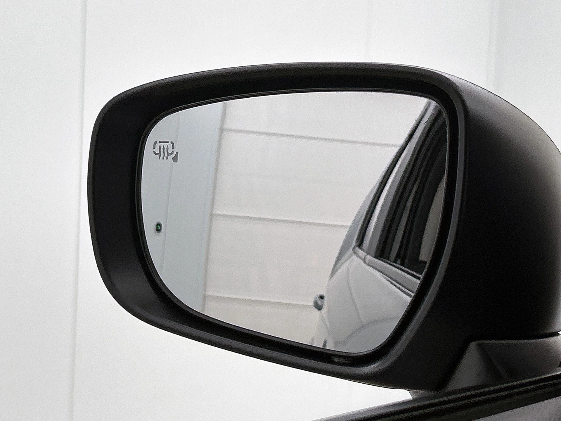 Suzuki-Ignis-image-19
