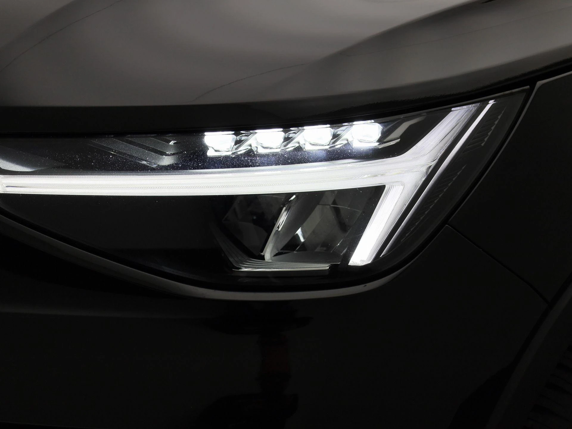 Volvo-XC40-image-16